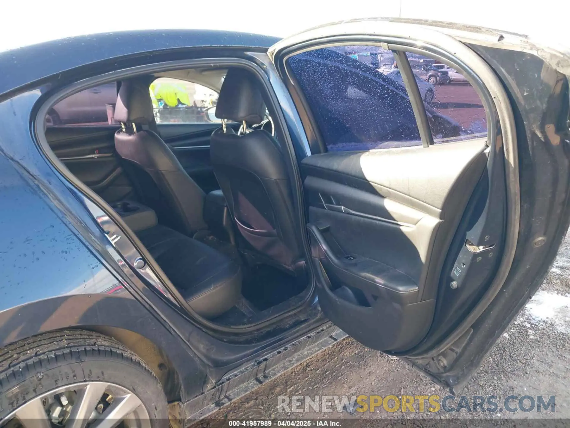 8 Фотография поврежденного автомобиля JM1BPBBL5M1346858 MAZDA MAZDA3 2021
