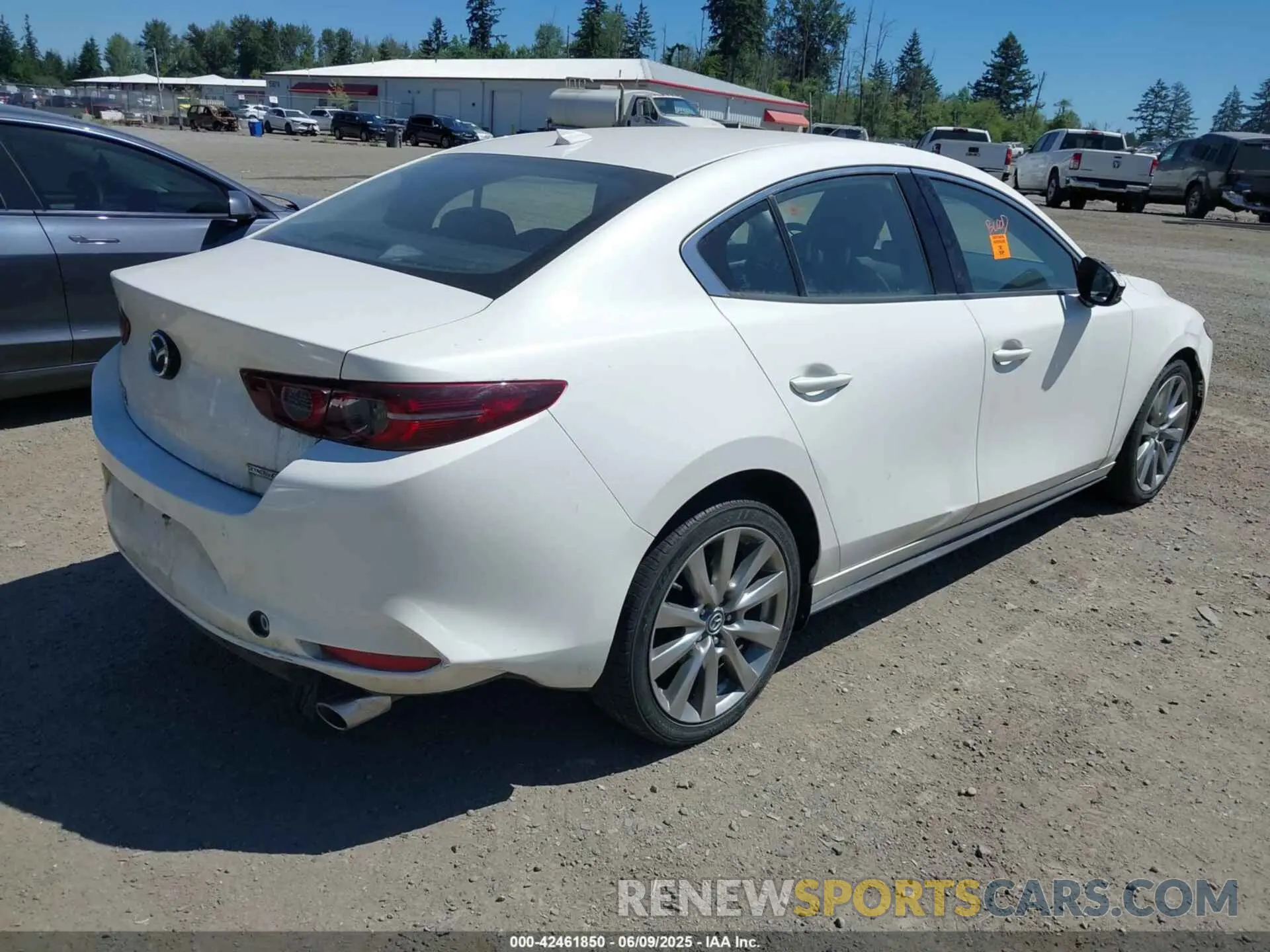 4 Фотография поврежденного автомобиля JM1BPBDL6M1340029 MAZDA MAZDA3 2021
