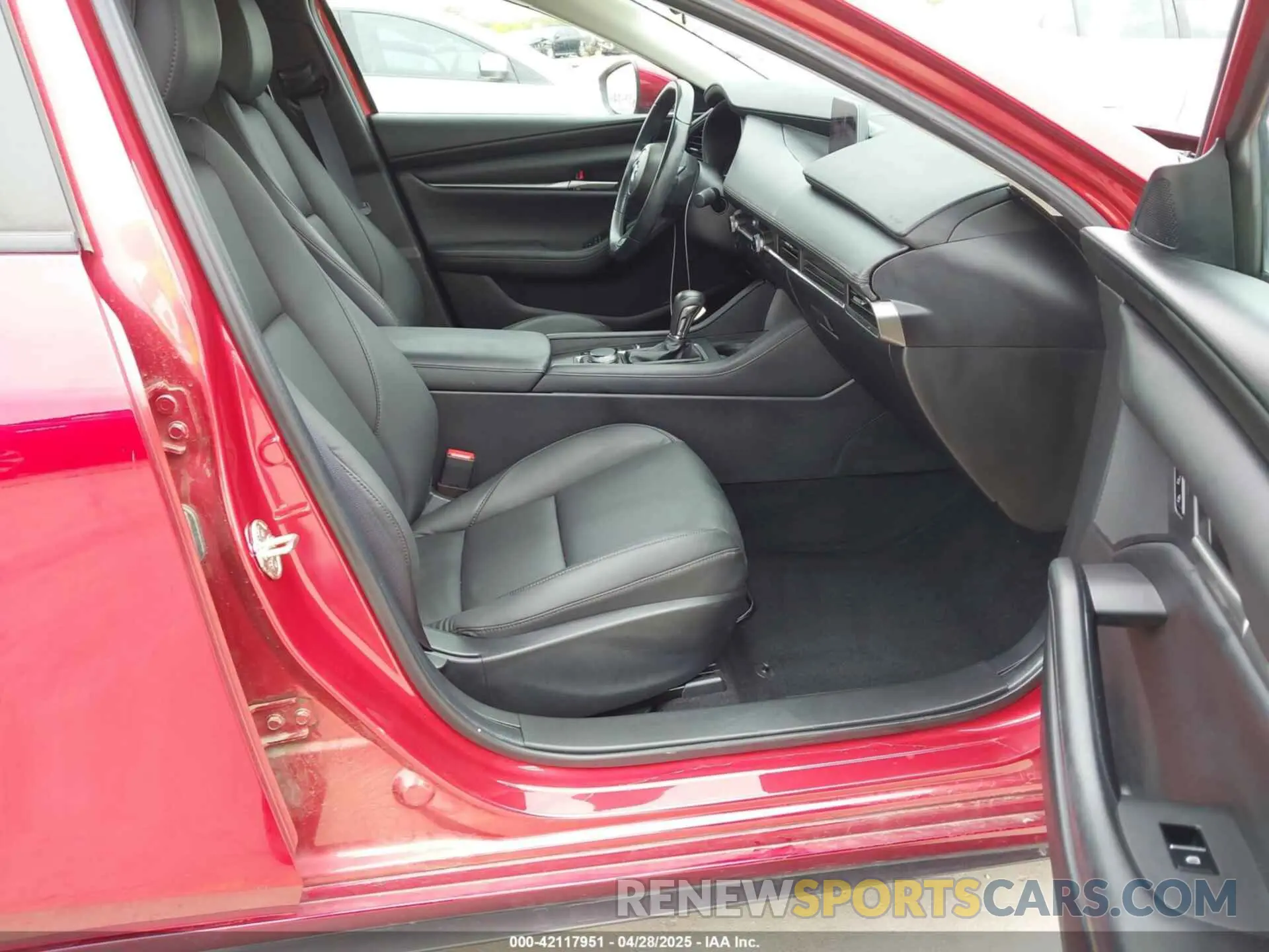 5 Photograph of a damaged car 3MZBPABL9NM316998 MAZDA MAZDA3 2022