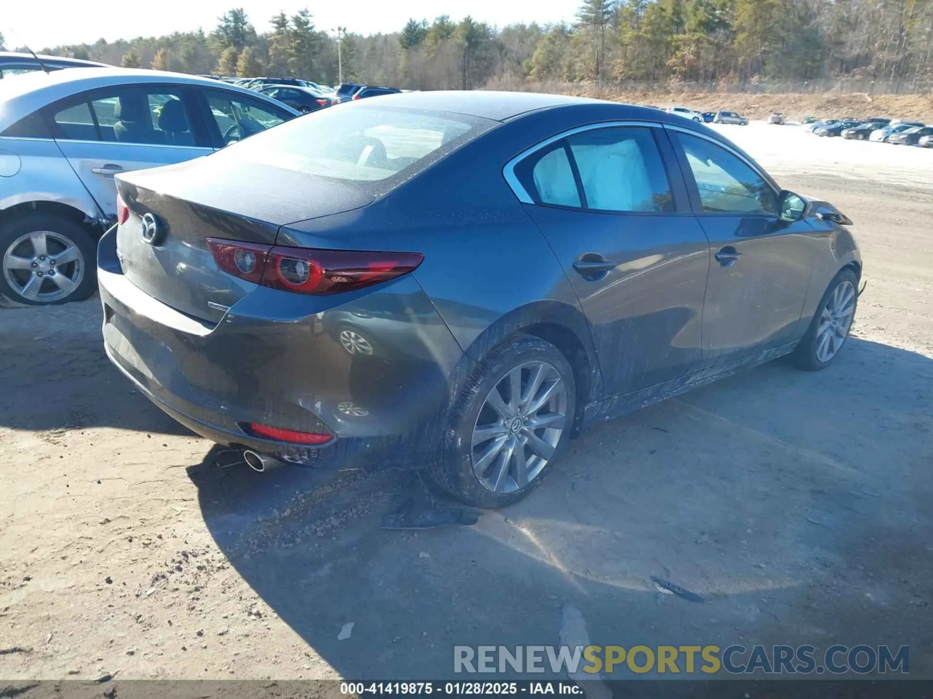 4 Photograph of a damaged car 3MZBPACL4NM309701 MAZDA MAZDA3 2022