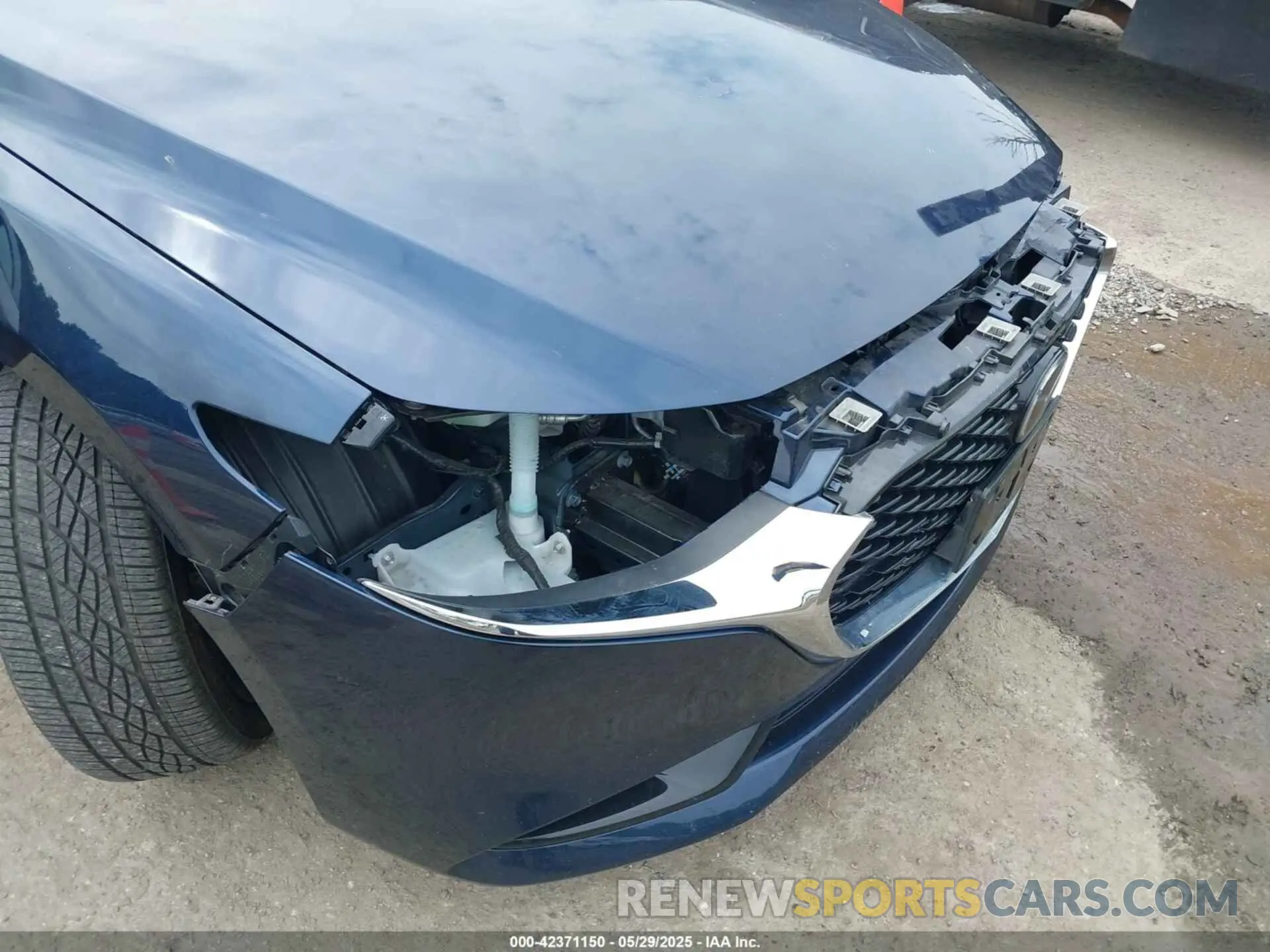 17 Photograph of a damaged car 3MZBPADLXNM301066 MAZDA MAZDA3 2022