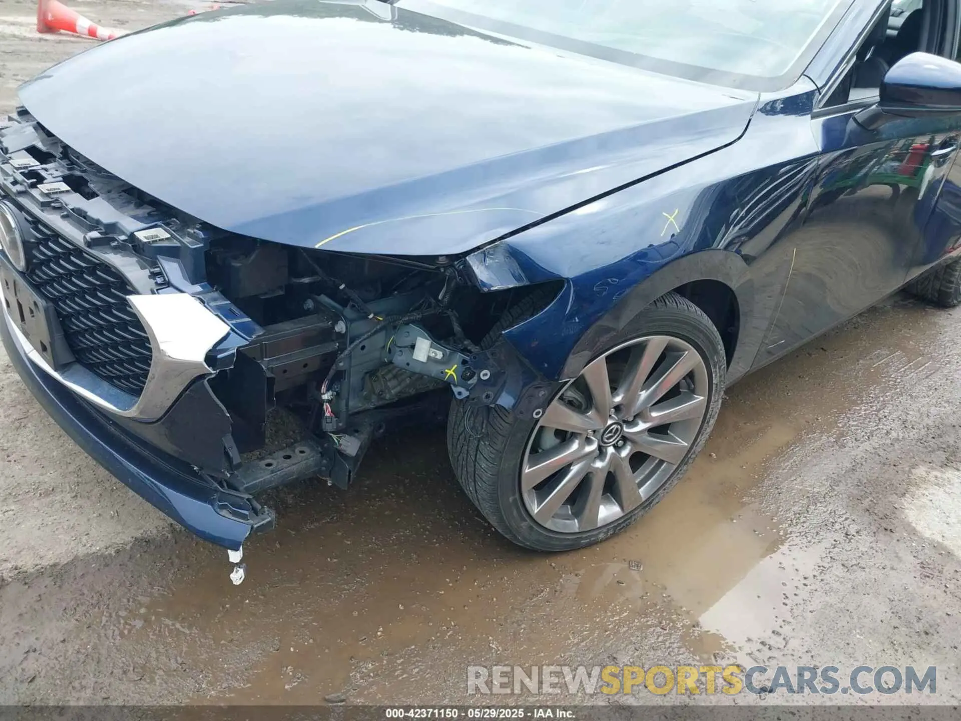 6 Photograph of a damaged car 3MZBPADLXNM301066 MAZDA MAZDA3 2022
