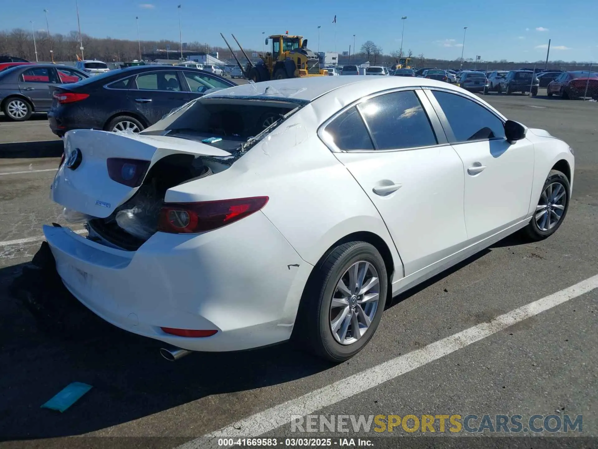 4 Photograph of a damaged car JM1BPAALXN1508318 MAZDA MAZDA3 2022
