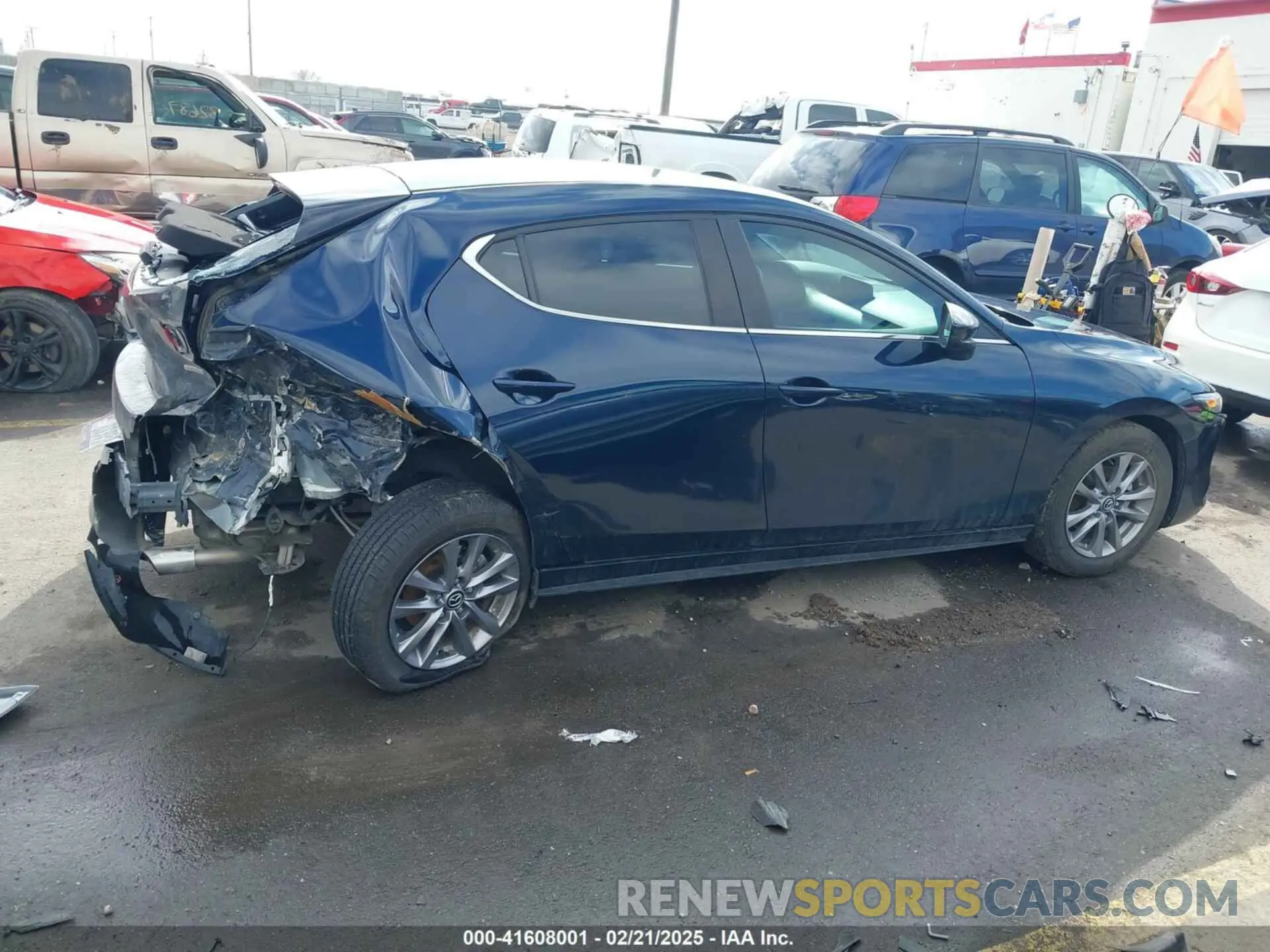 13 Фотография поврежденного автомобиля JM1BPAJL4N1510629 MAZDA MAZDA3 2022