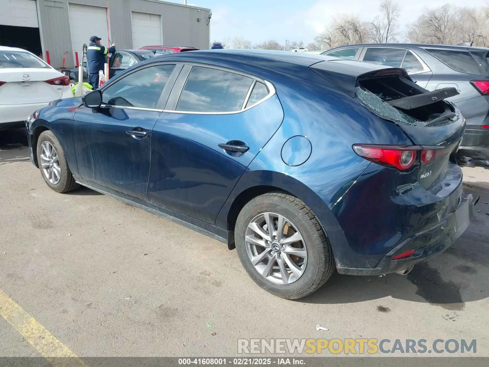 3 Фотография поврежденного автомобиля JM1BPAJL4N1510629 MAZDA MAZDA3 2022