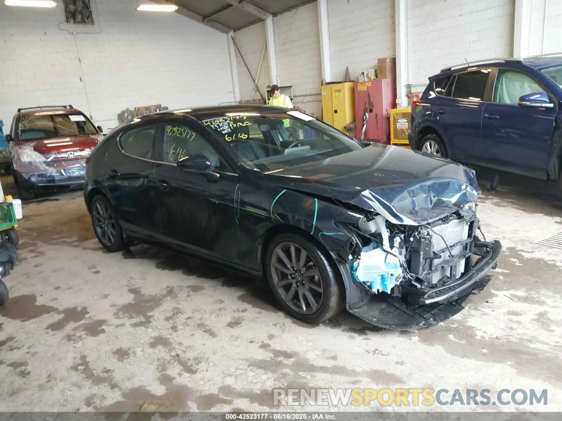 1 Photograph of a damaged car JM1BPAKL8N1514522 MAZDA MAZDA3 2022