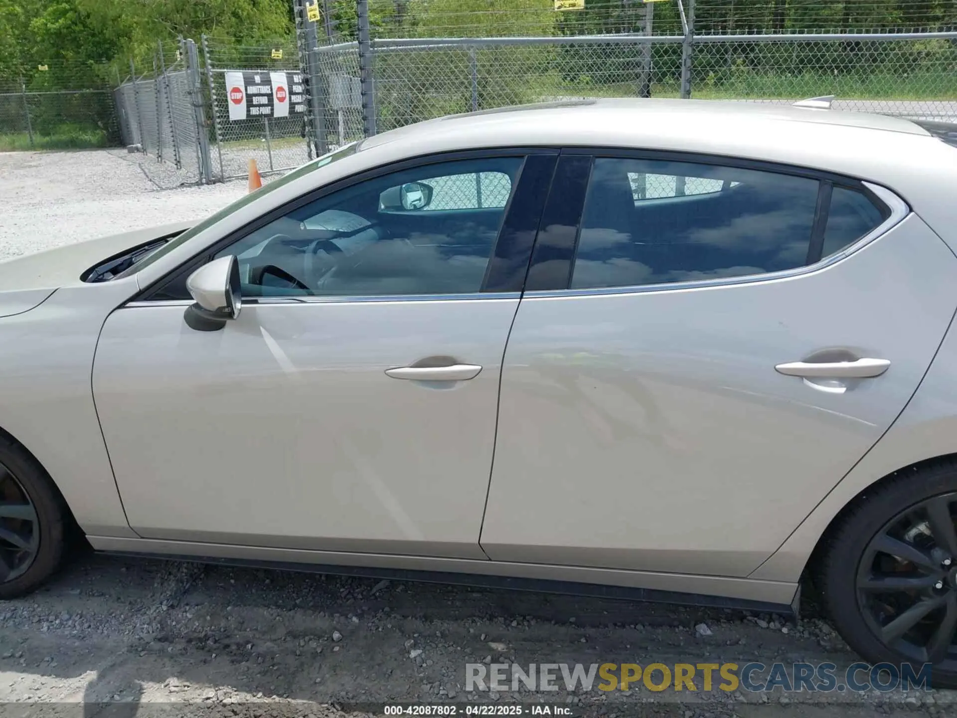 14 Фотография поврежденного автомобиля JM1BPAML5N1507556 MAZDA MAZDA3 2022