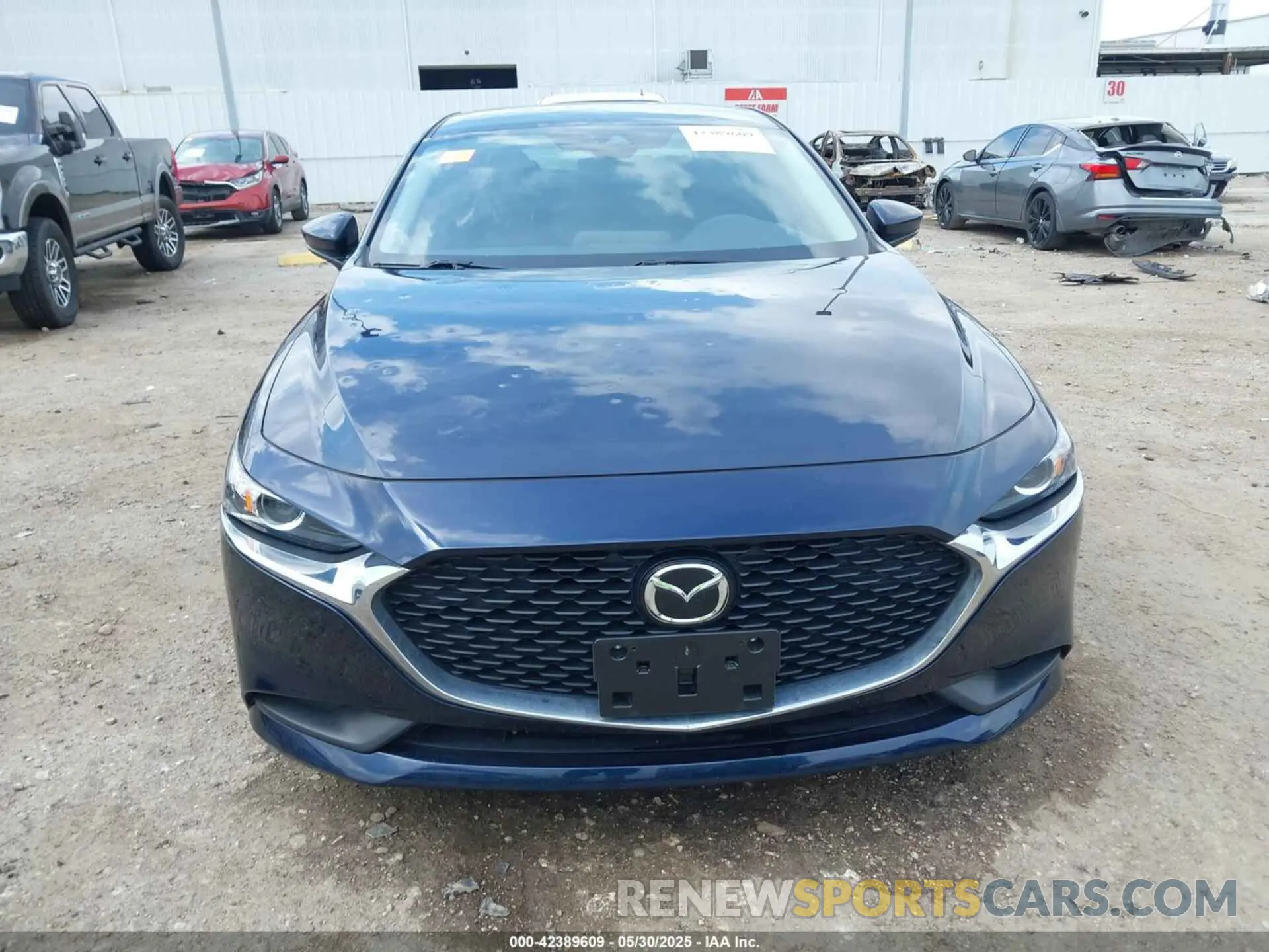 12 Фотография поврежденного автомобиля 3MZBPAAM2PM361827 MAZDA MAZDA3 2023