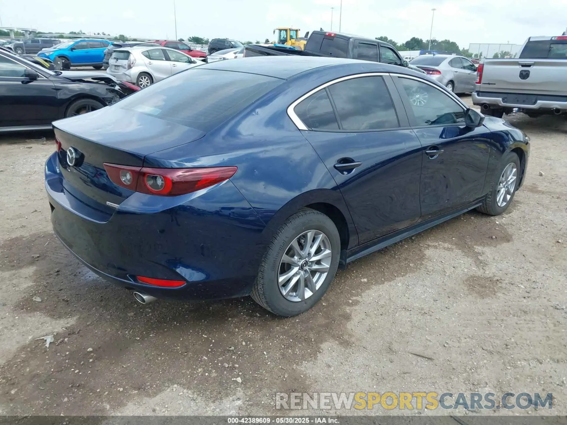 4 Фотография поврежденного автомобиля 3MZBPAAM2PM361827 MAZDA MAZDA3 2023