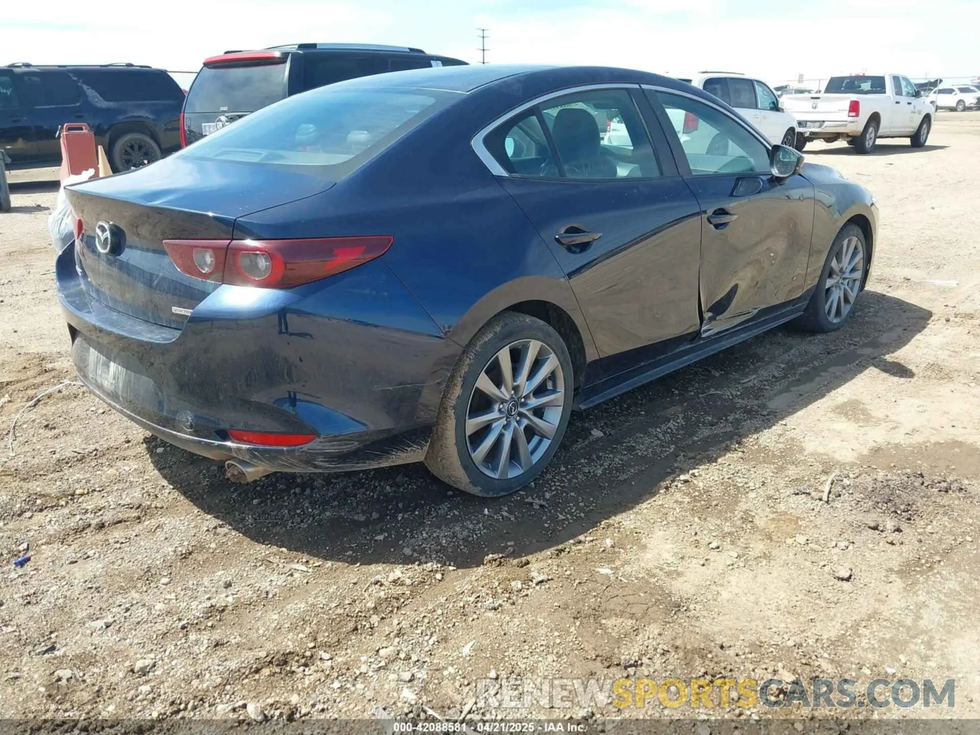 4 Фотография поврежденного автомобиля 3MZBPABM5PM358385 MAZDA MAZDA3 2023