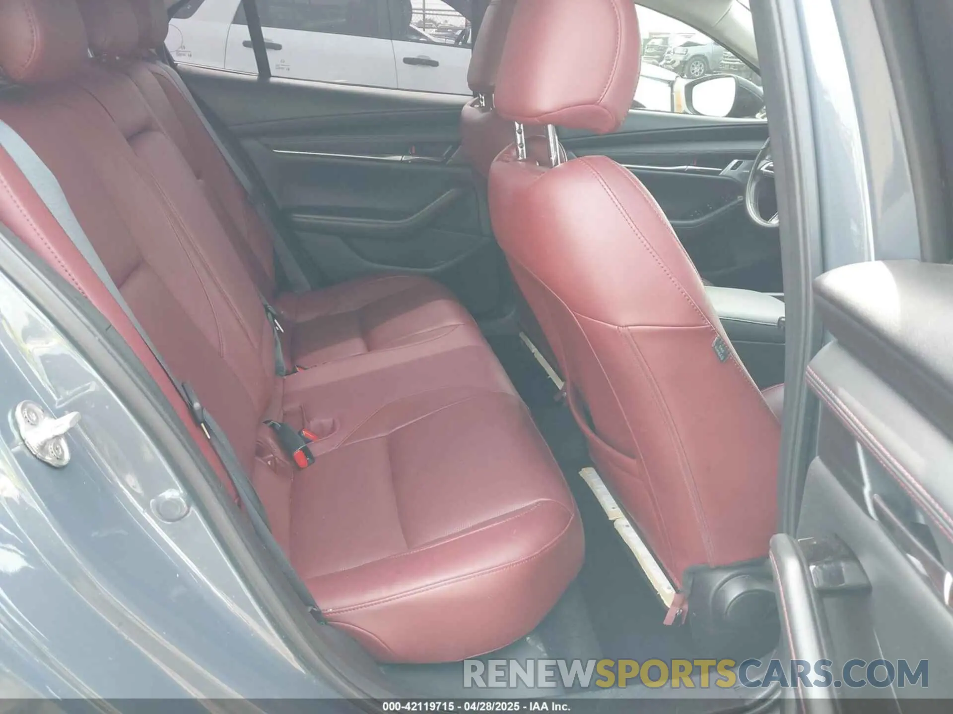 8 Фотография поврежденного автомобиля 3MZBPACM4PM383034 MAZDA MAZDA3 2023