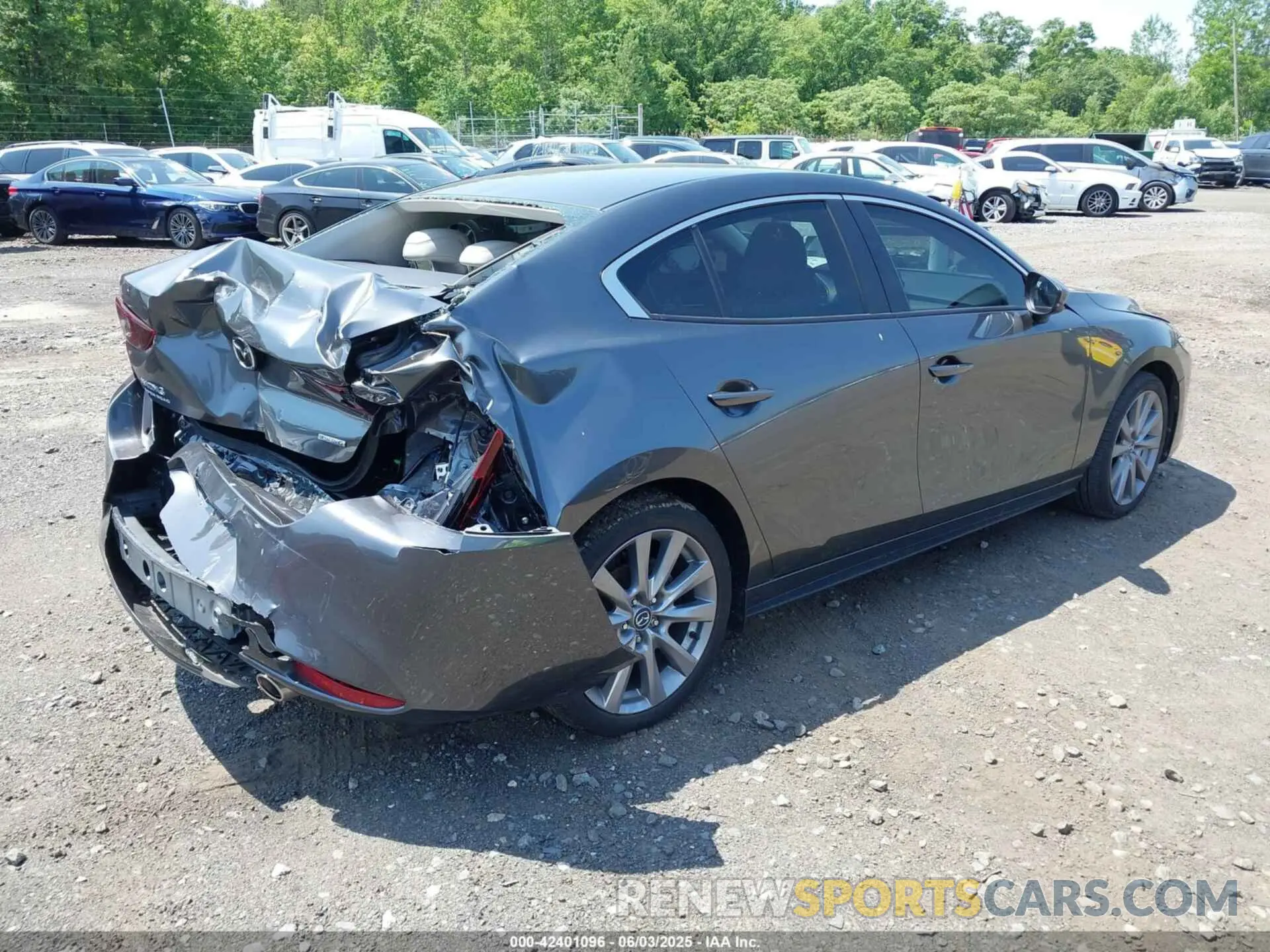 4 Photograph of a damaged car 3MZBPACM6PM354313 MAZDA MAZDA3 2023