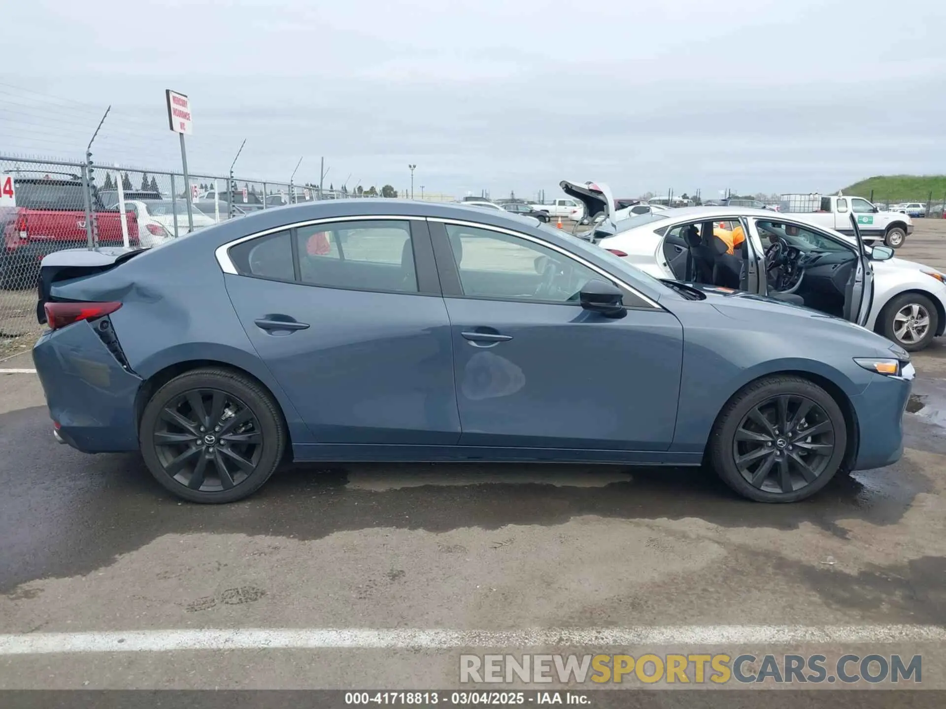 13 Фотография поврежденного автомобиля 3MZBPBCM4PM358964 MAZDA MAZDA3 2023