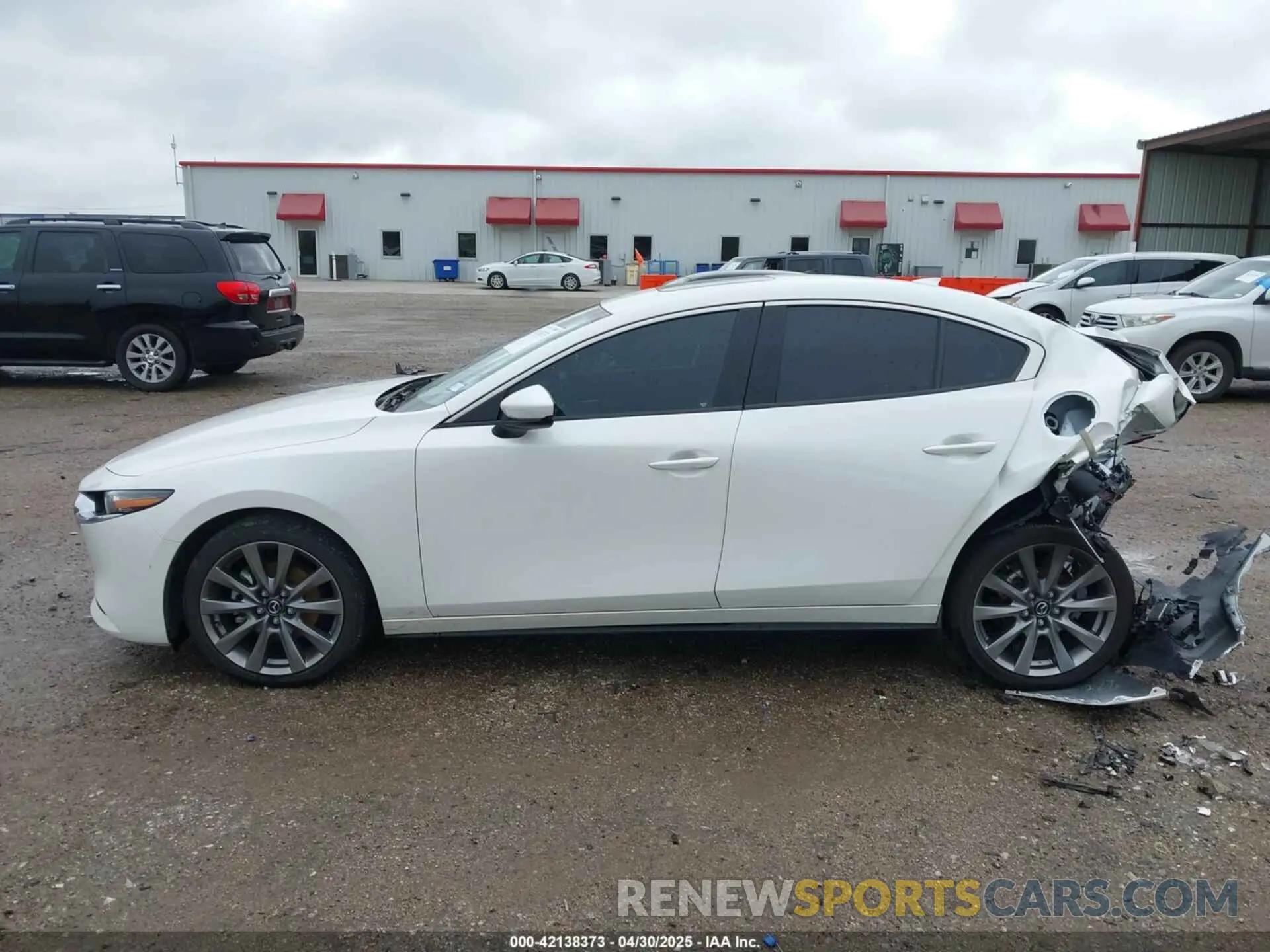 14 Photograph of a damaged car 3MZBPBDM6PM371326 MAZDA MAZDA3 2023