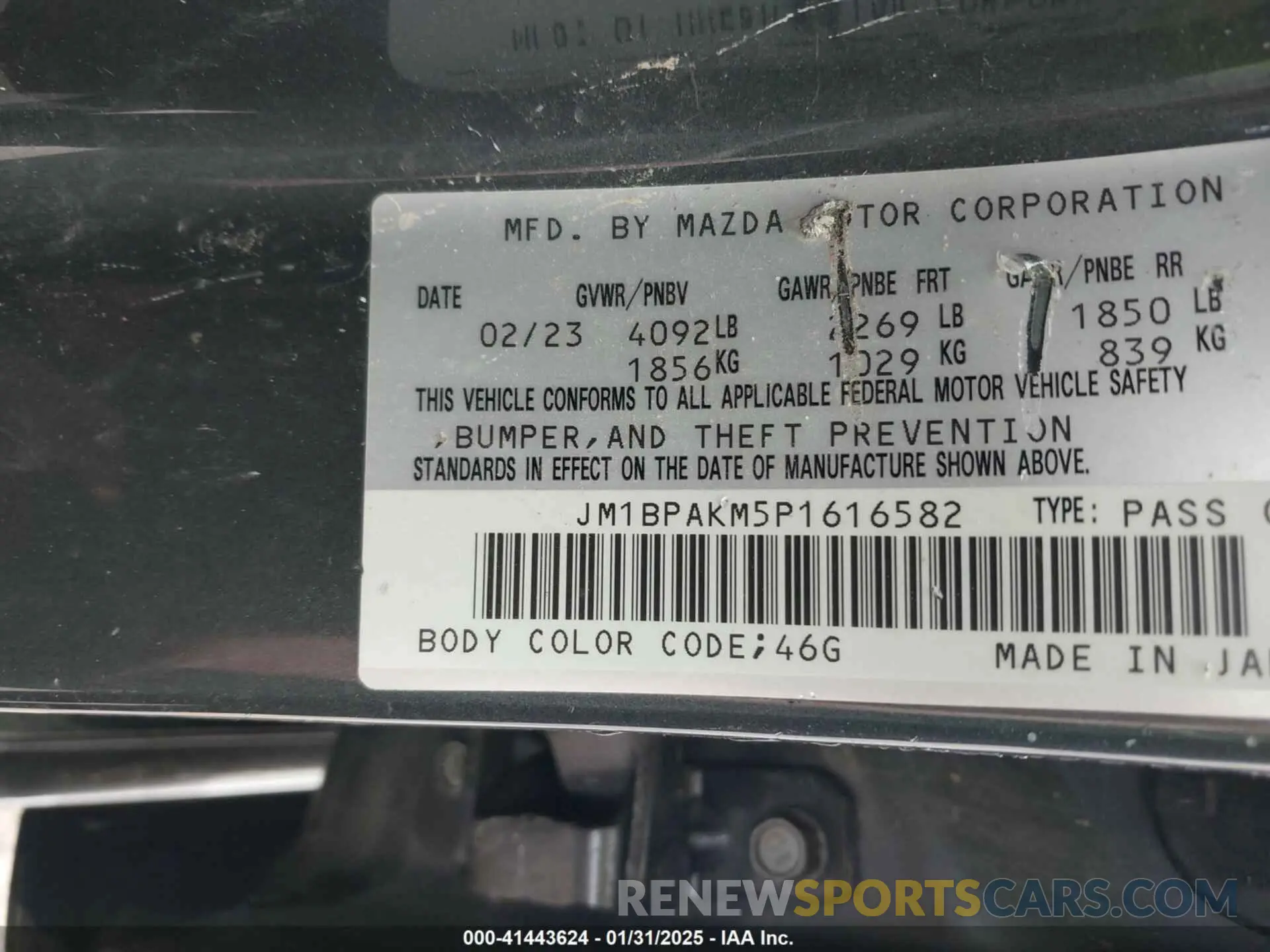 9 Photograph of a damaged car JM1BPAKM5P1616582 MAZDA MAZDA3 2023