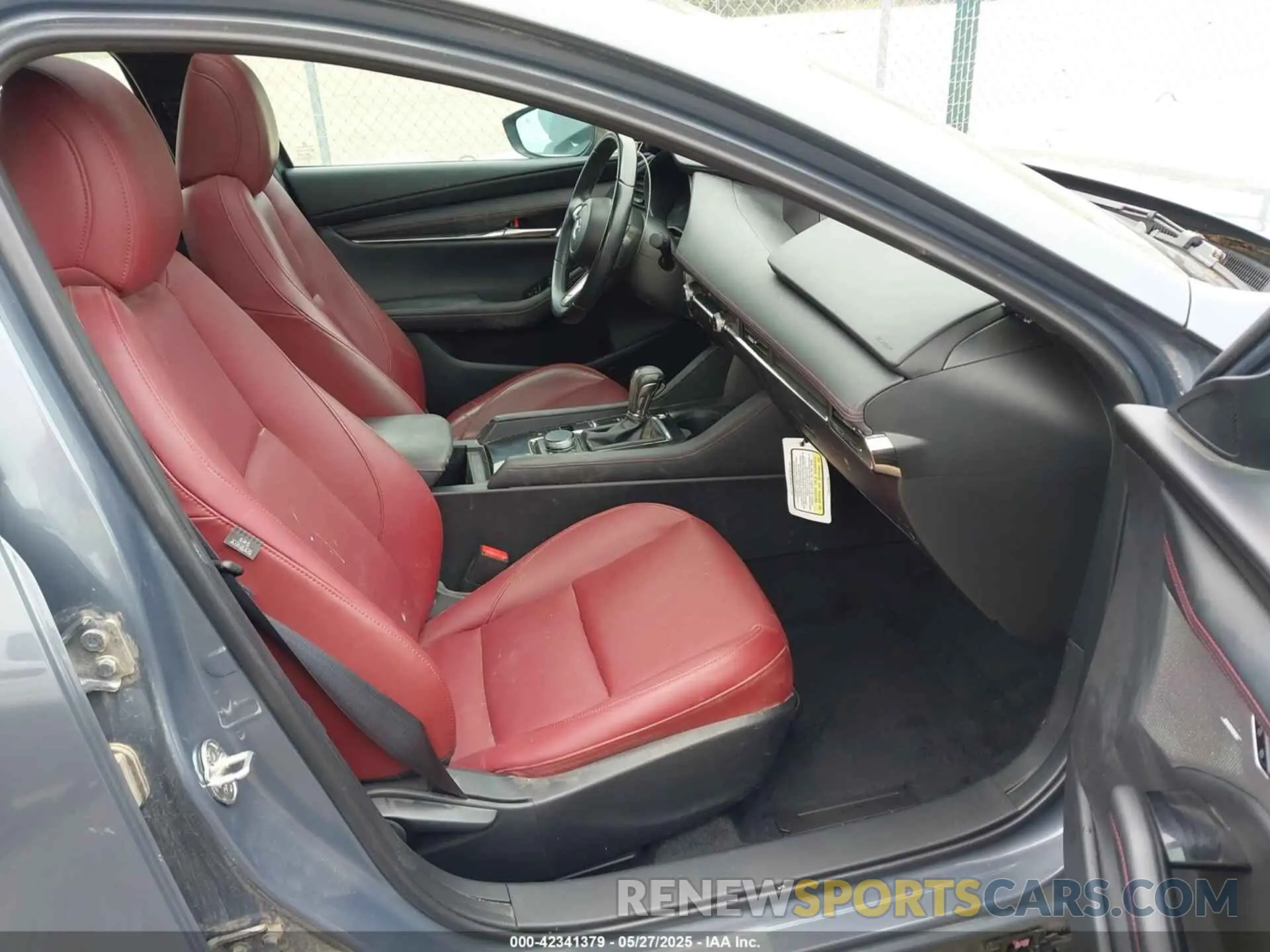 5 Photograph of a damaged car JM1BPALM9P1623663 MAZDA MAZDA3 2023