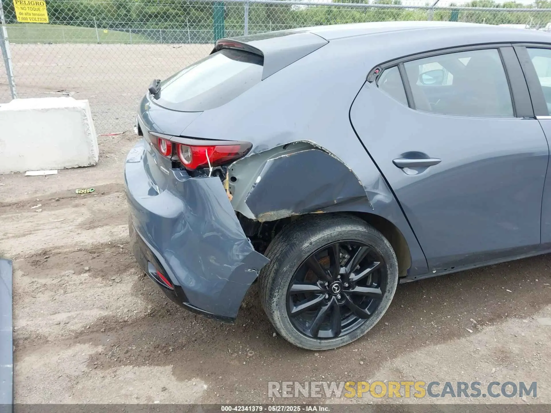 6 Photograph of a damaged car JM1BPALM9P1623663 MAZDA MAZDA3 2023