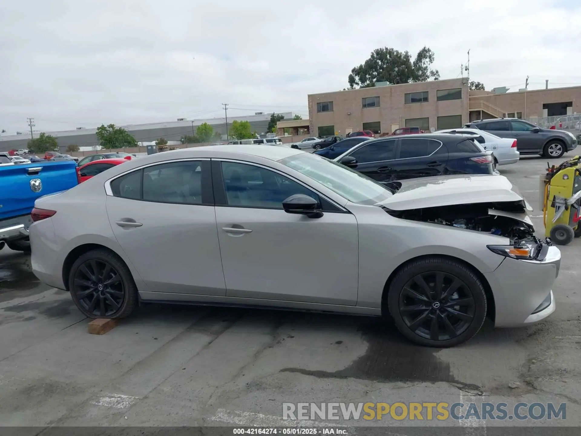 13 Photograph of a damaged car 3MZBPABM2RM422045 MAZDA MAZDA3 2024