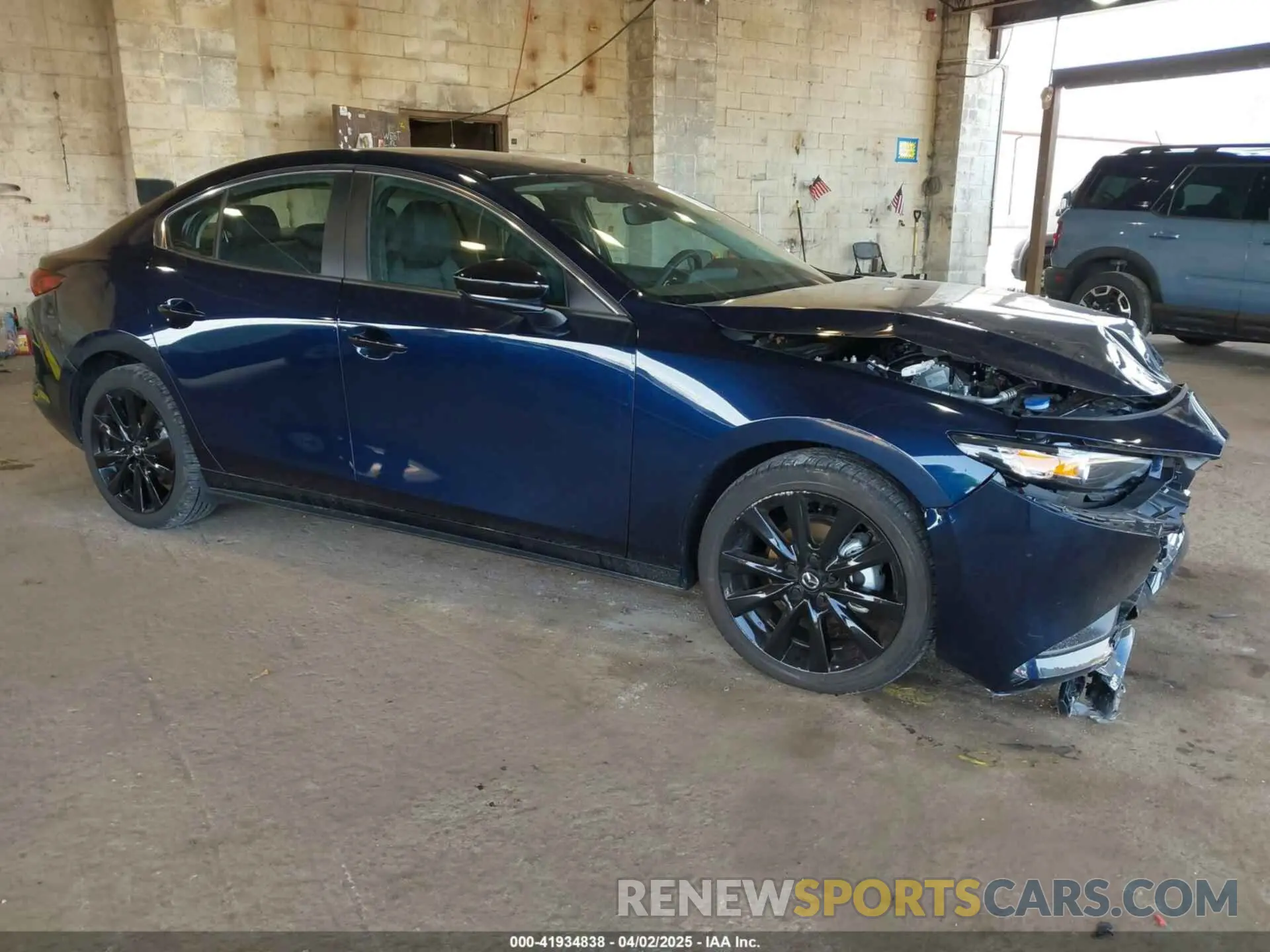 1 Фотография поврежденного автомобиля 3MZBPABM8RM429338 MAZDA MAZDA3 2024