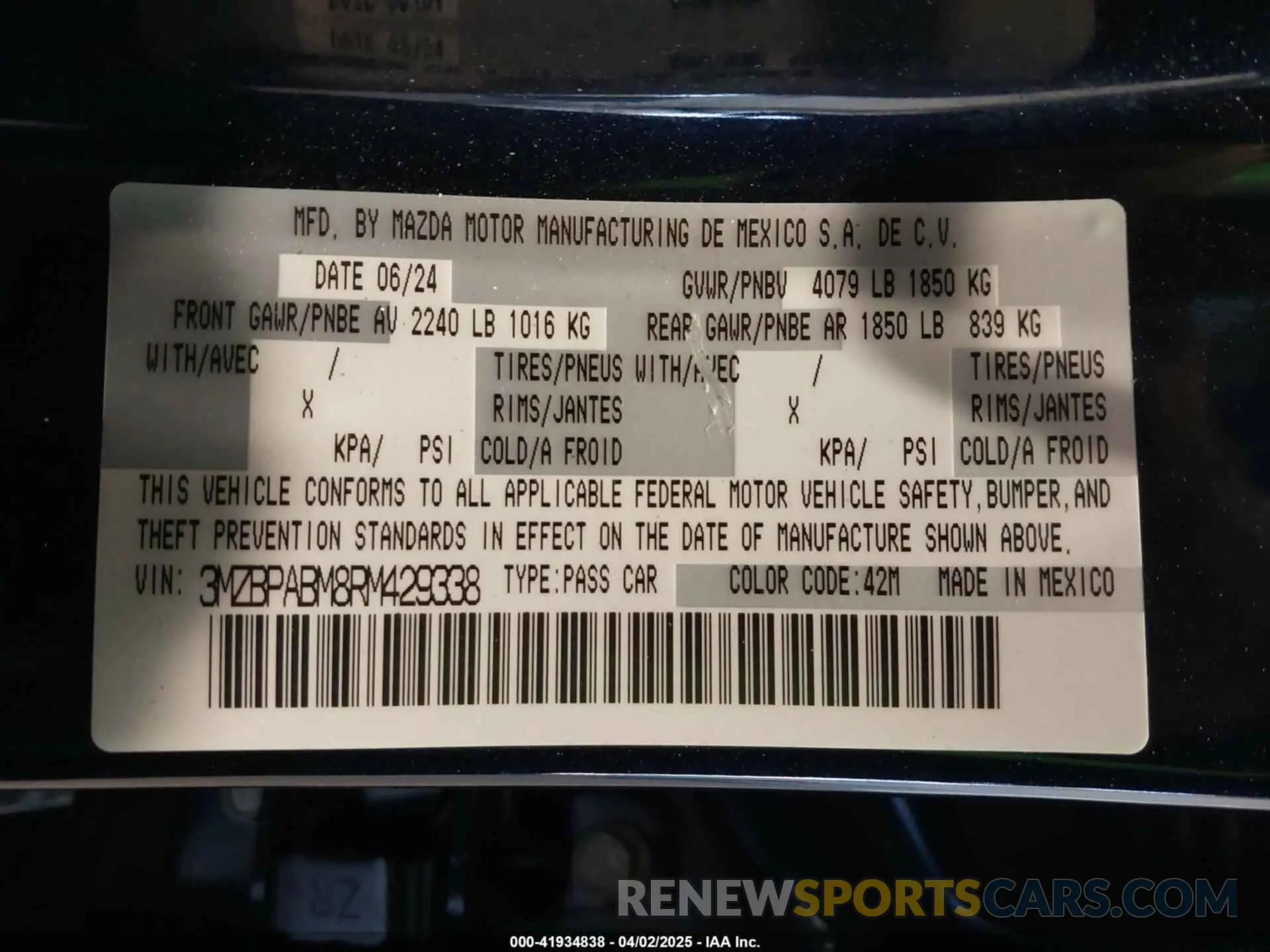 9 Фотография поврежденного автомобиля 3MZBPABM8RM429338 MAZDA MAZDA3 2024