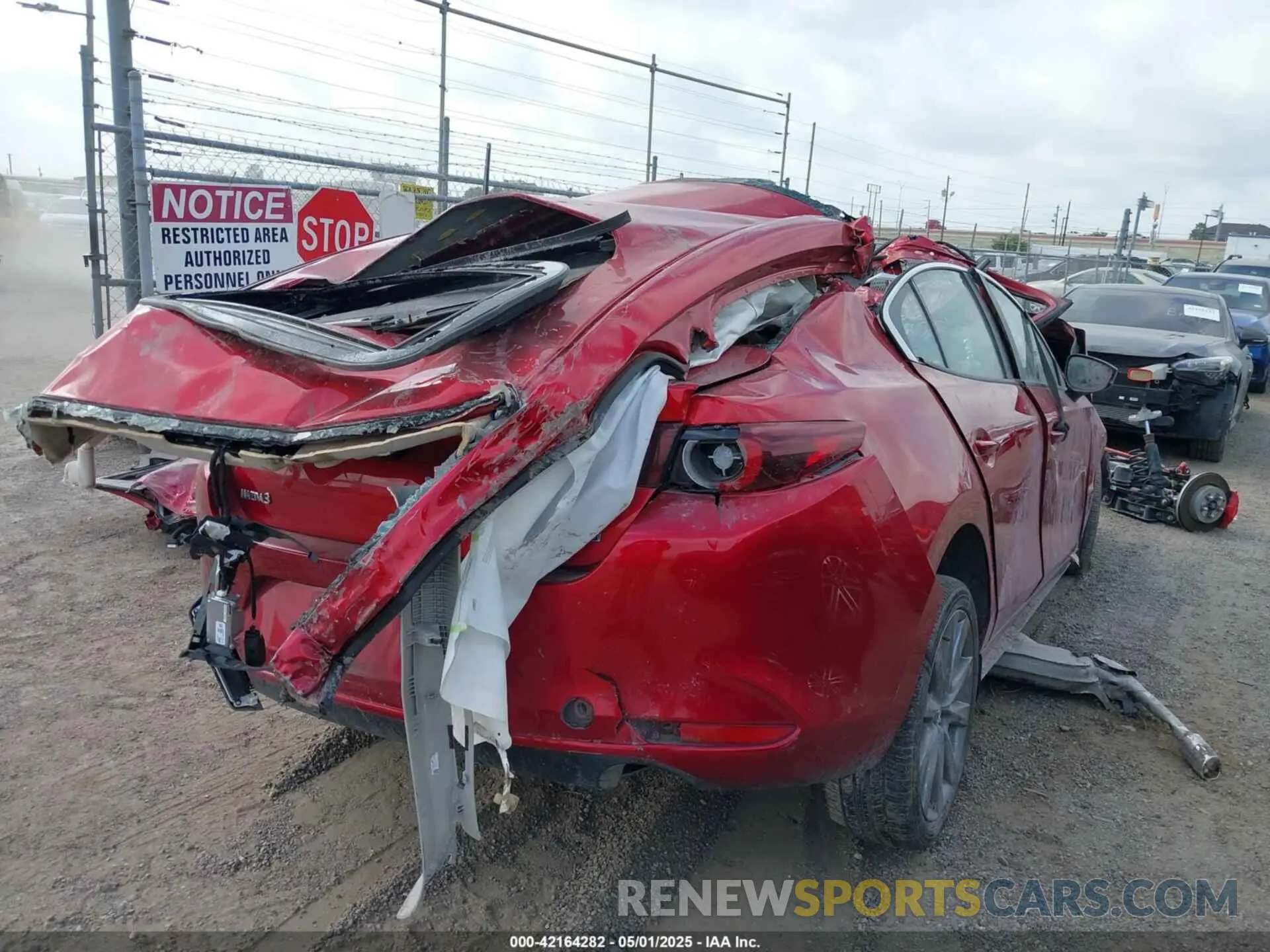 4 Фотография поврежденного автомобиля 3MZBPACM3RM400117 MAZDA MAZDA3 2024