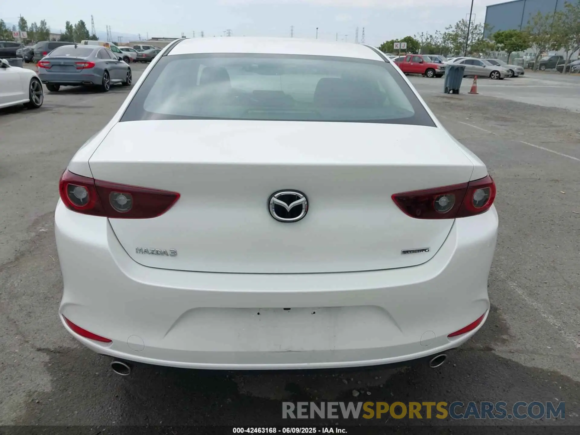 15 Photograph of a damaged car 3MZBPACM4RM425897 MAZDA MAZDA3 2024