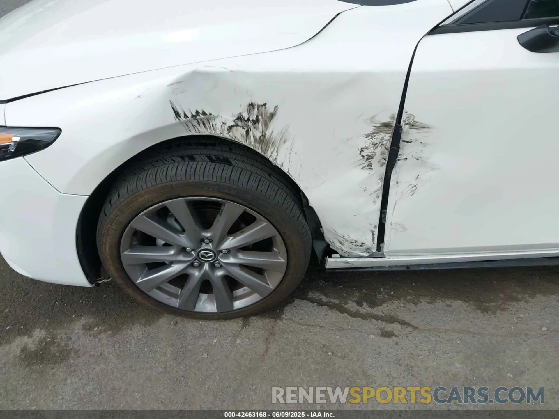6 Photograph of a damaged car 3MZBPACM4RM425897 MAZDA MAZDA3 2024