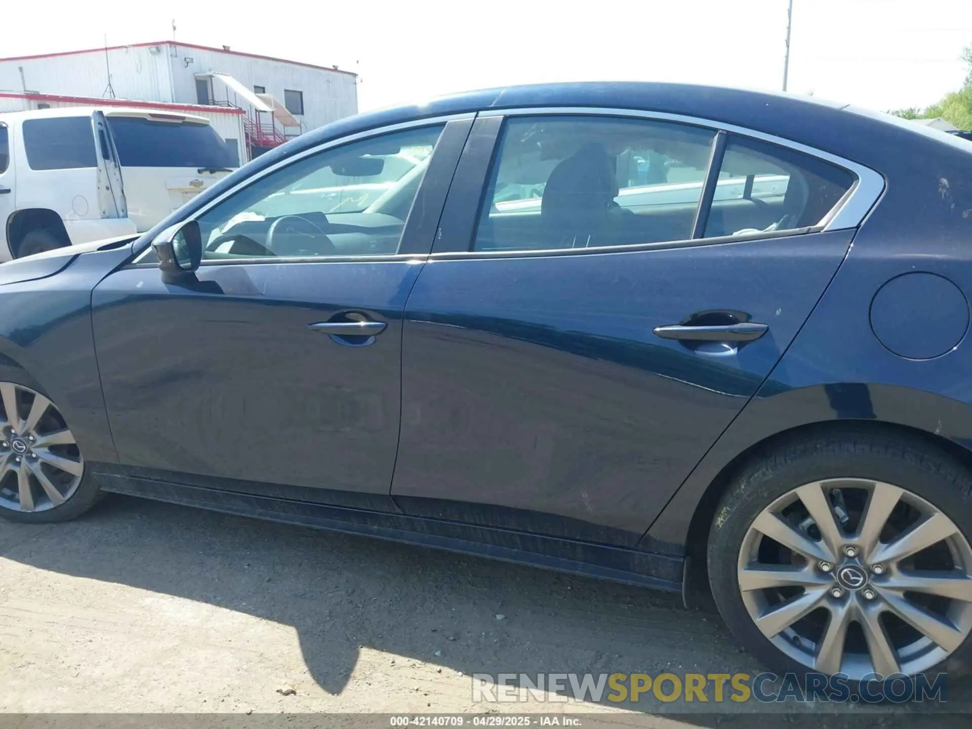14 Фотография поврежденного автомобиля 3MZBPACM7RM415218 MAZDA MAZDA3 2024