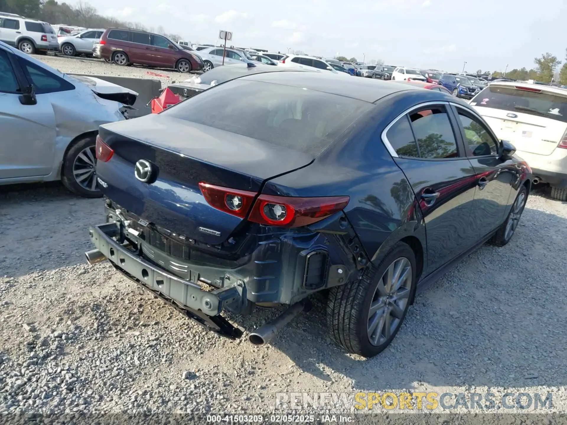 4 Photograph of a damaged car 3MZBPACMXRM435446 MAZDA MAZDA3 2024
