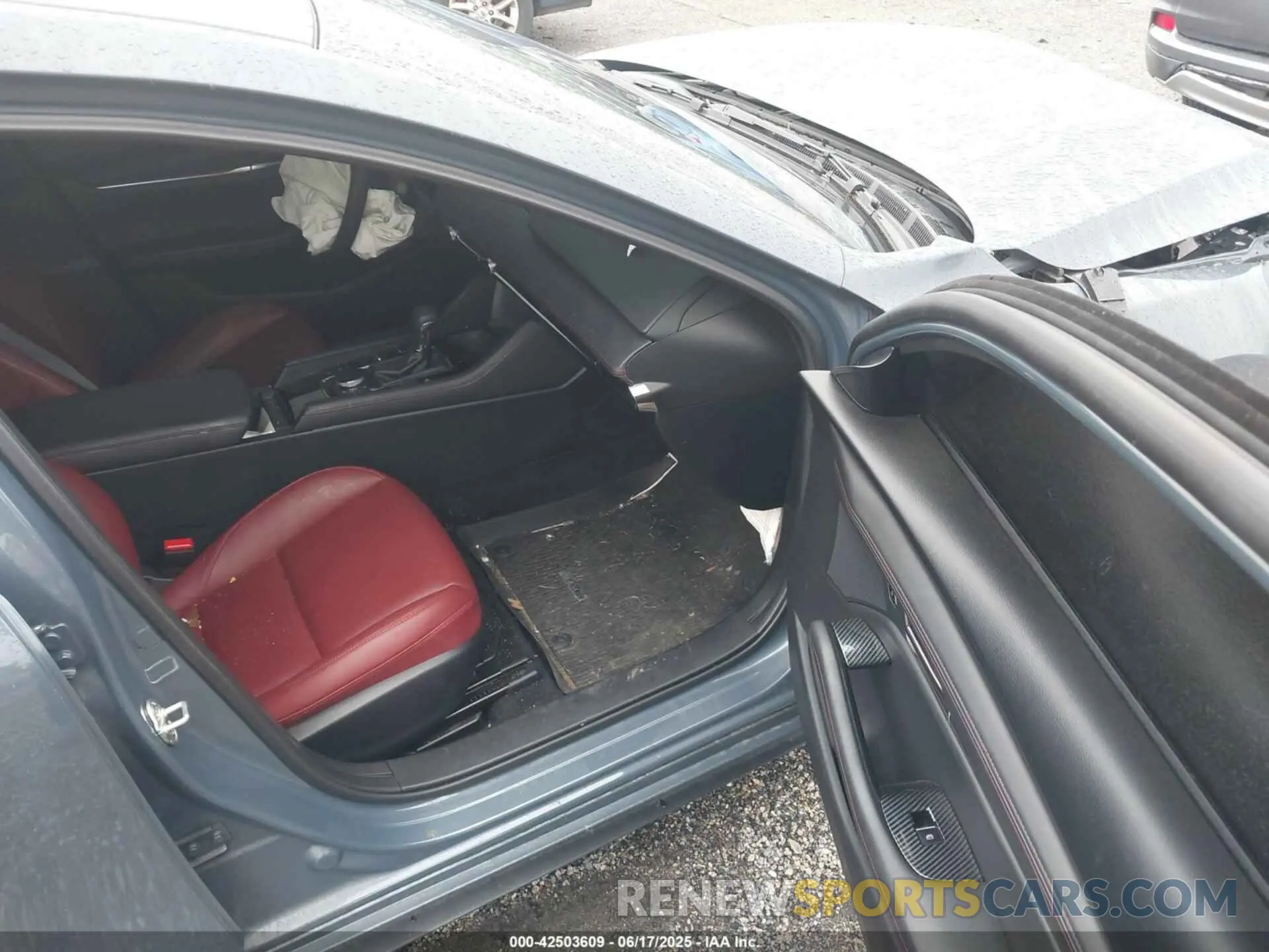 5 Фотография поврежденного автомобиля 3MZBPBCM8RM408395 MAZDA MAZDA3 2024