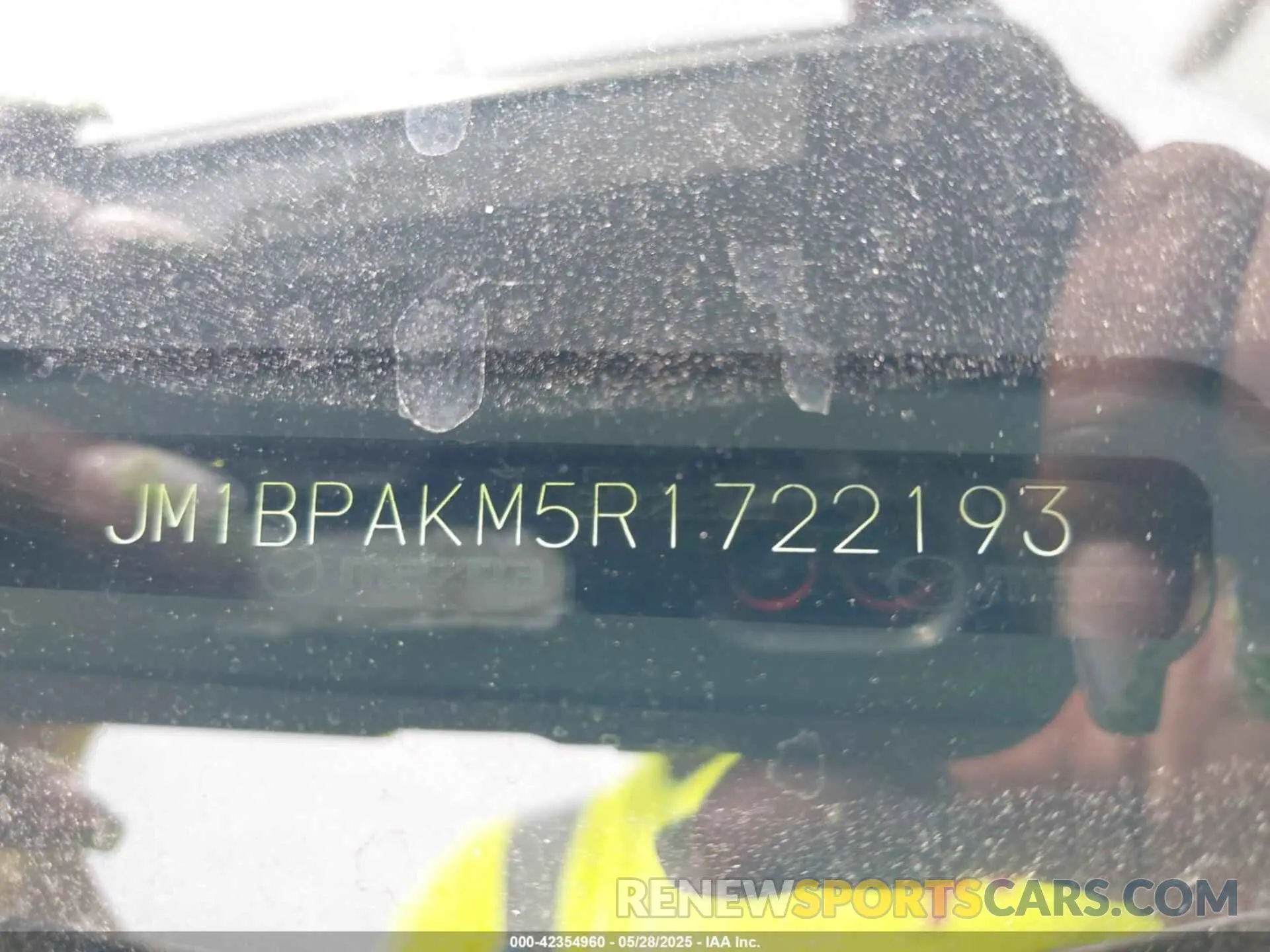 9 Photograph of a damaged car JM1BPAKM5R1722193 MAZDA MAZDA3 2024