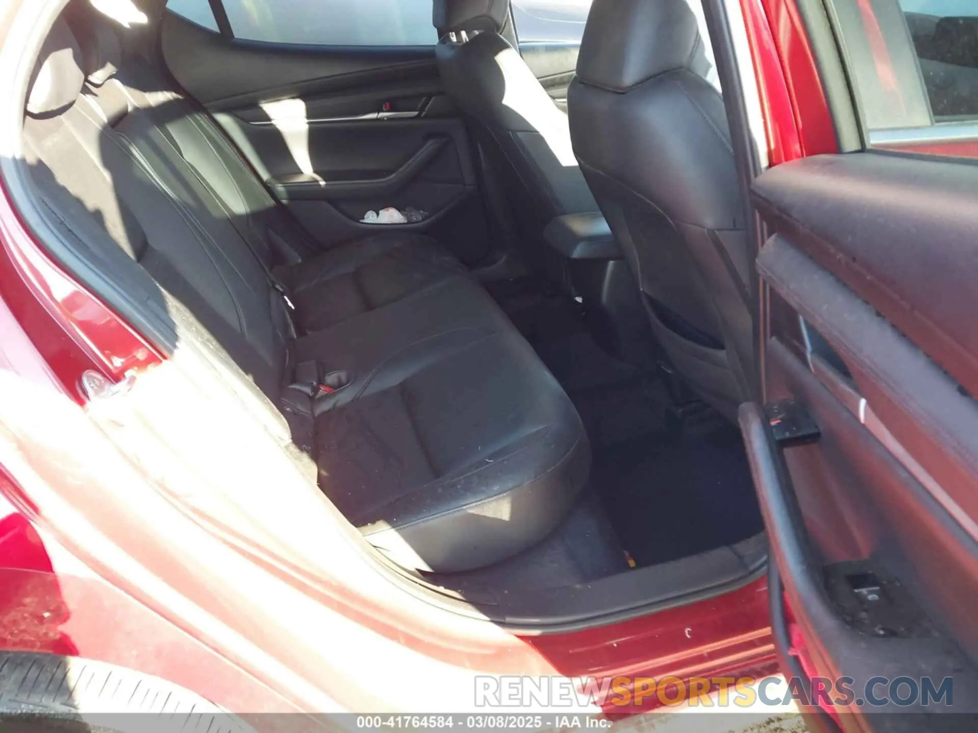 8 Фотография поврежденного автомобиля JM1BPAKM7R1710515 MAZDA MAZDA3 2024