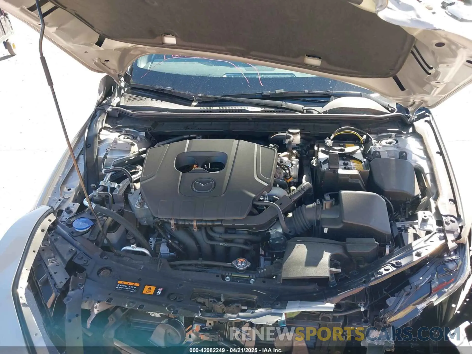 10 Фотография поврежденного автомобиля JM1BPAKM8R1704528 MAZDA MAZDA3 2024