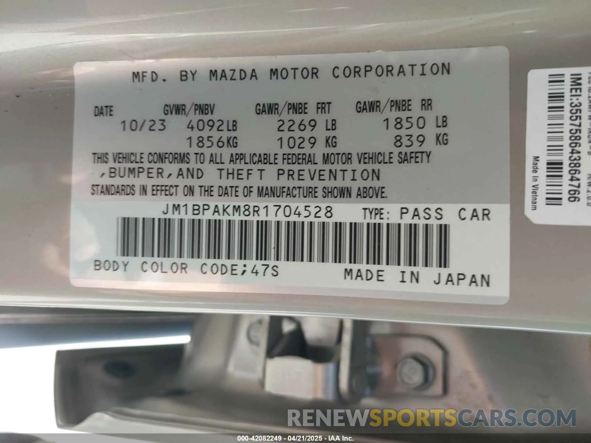 9 Фотография поврежденного автомобиля JM1BPAKM8R1704528 MAZDA MAZDA3 2024