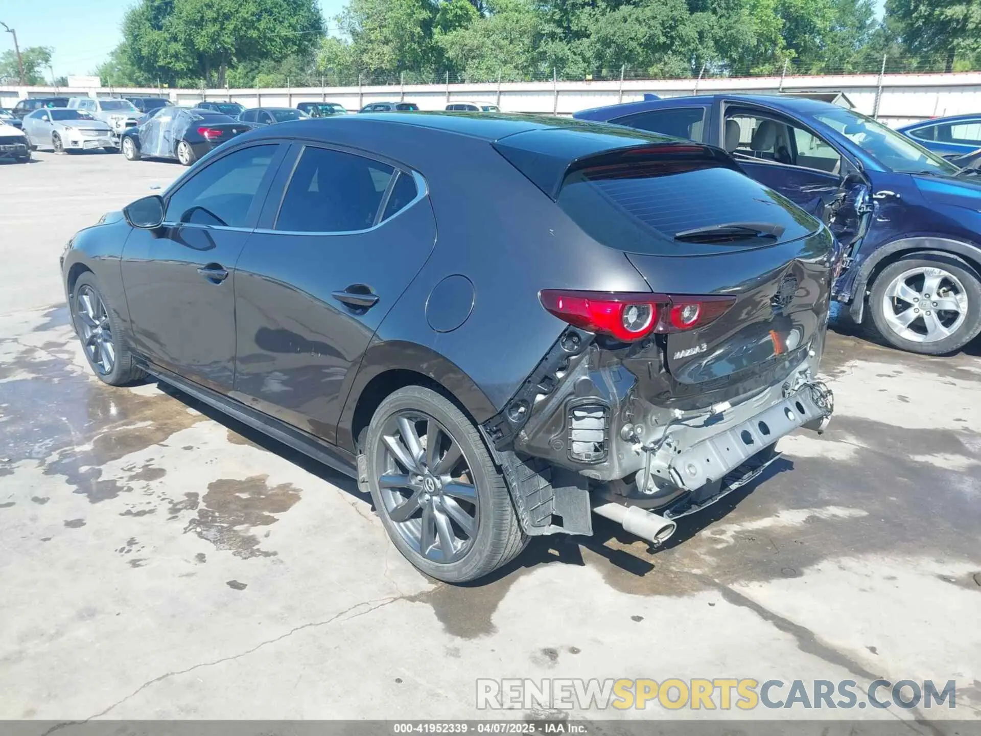 3 Фотография поврежденного автомобиля JM1BPALM2R1708220 MAZDA MAZDA3 2024