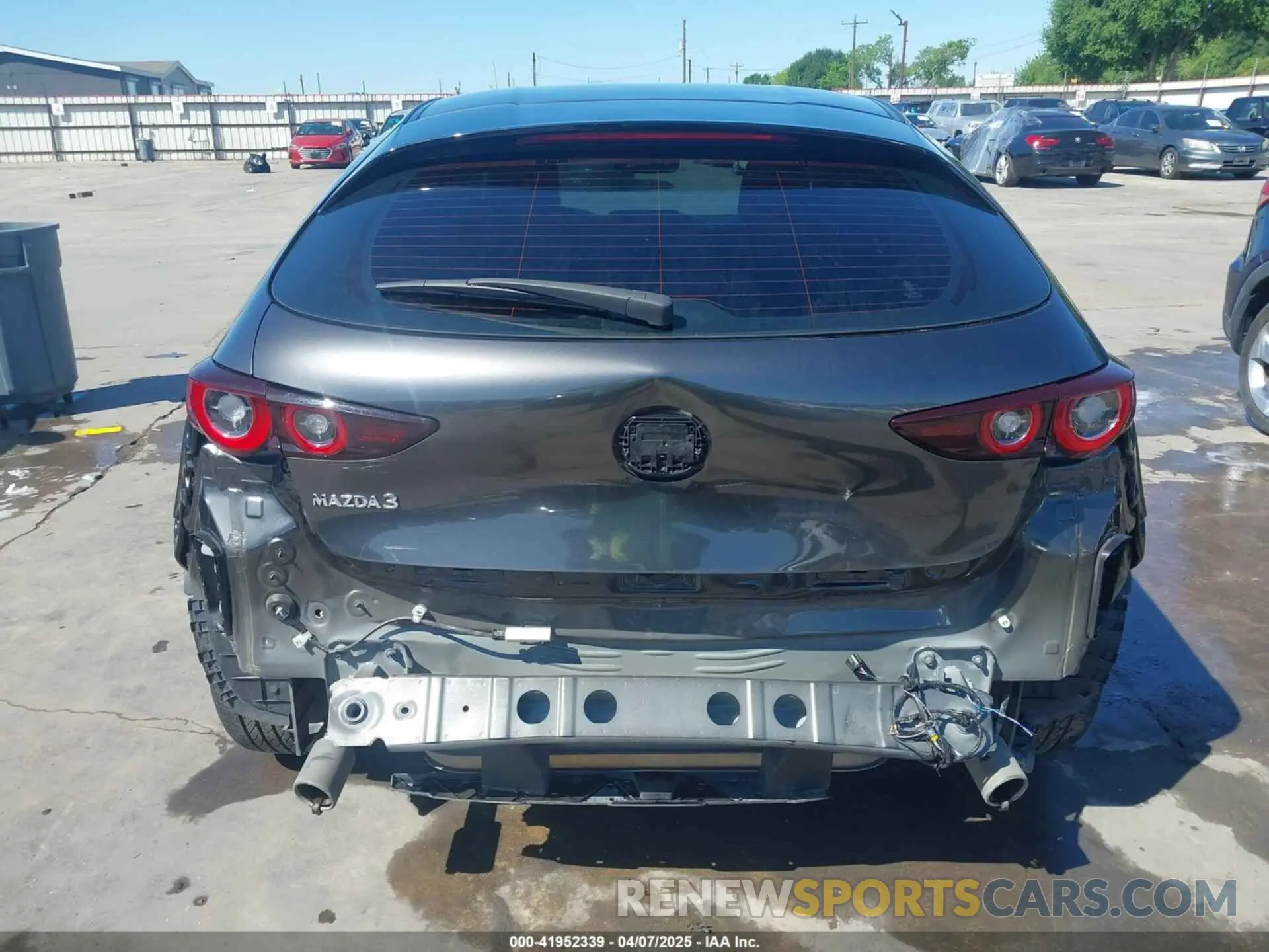 6 Фотография поврежденного автомобиля JM1BPALM2R1708220 MAZDA MAZDA3 2024