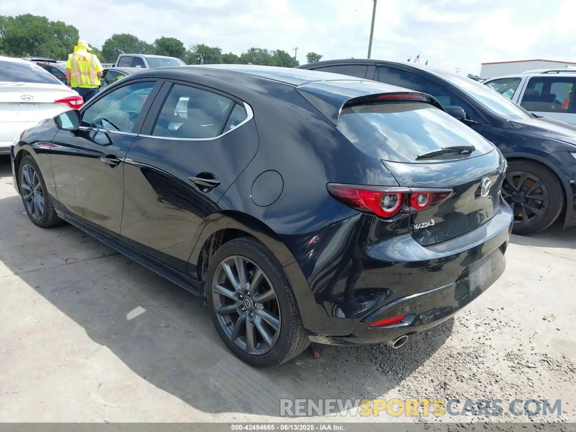 3 Photograph of a damaged car JM1BPALMXR1712922 MAZDA MAZDA3 2024