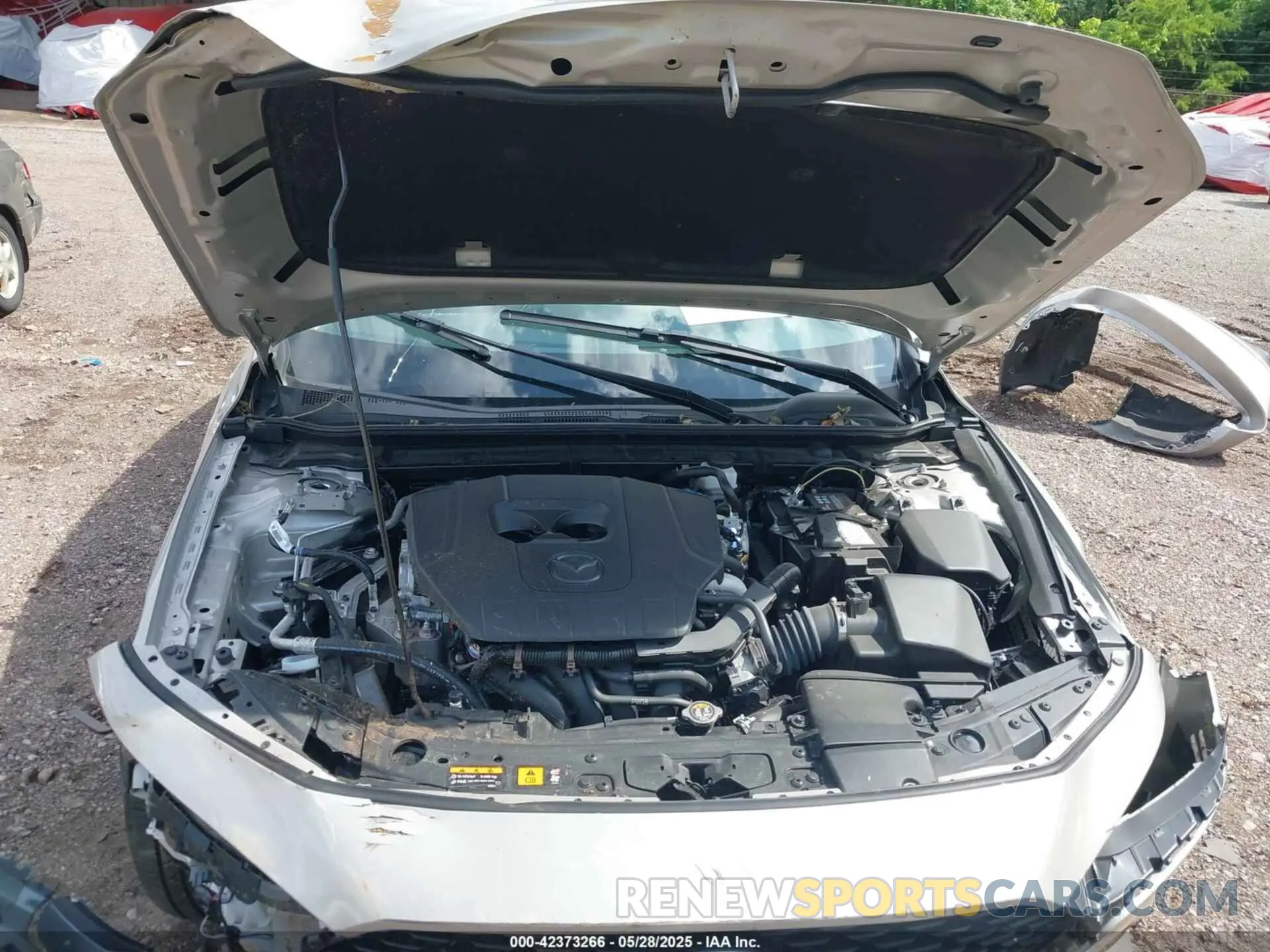 10 Фотография поврежденного автомобиля 3MZBPABM3SM456792 MAZDA MAZDA3 2025