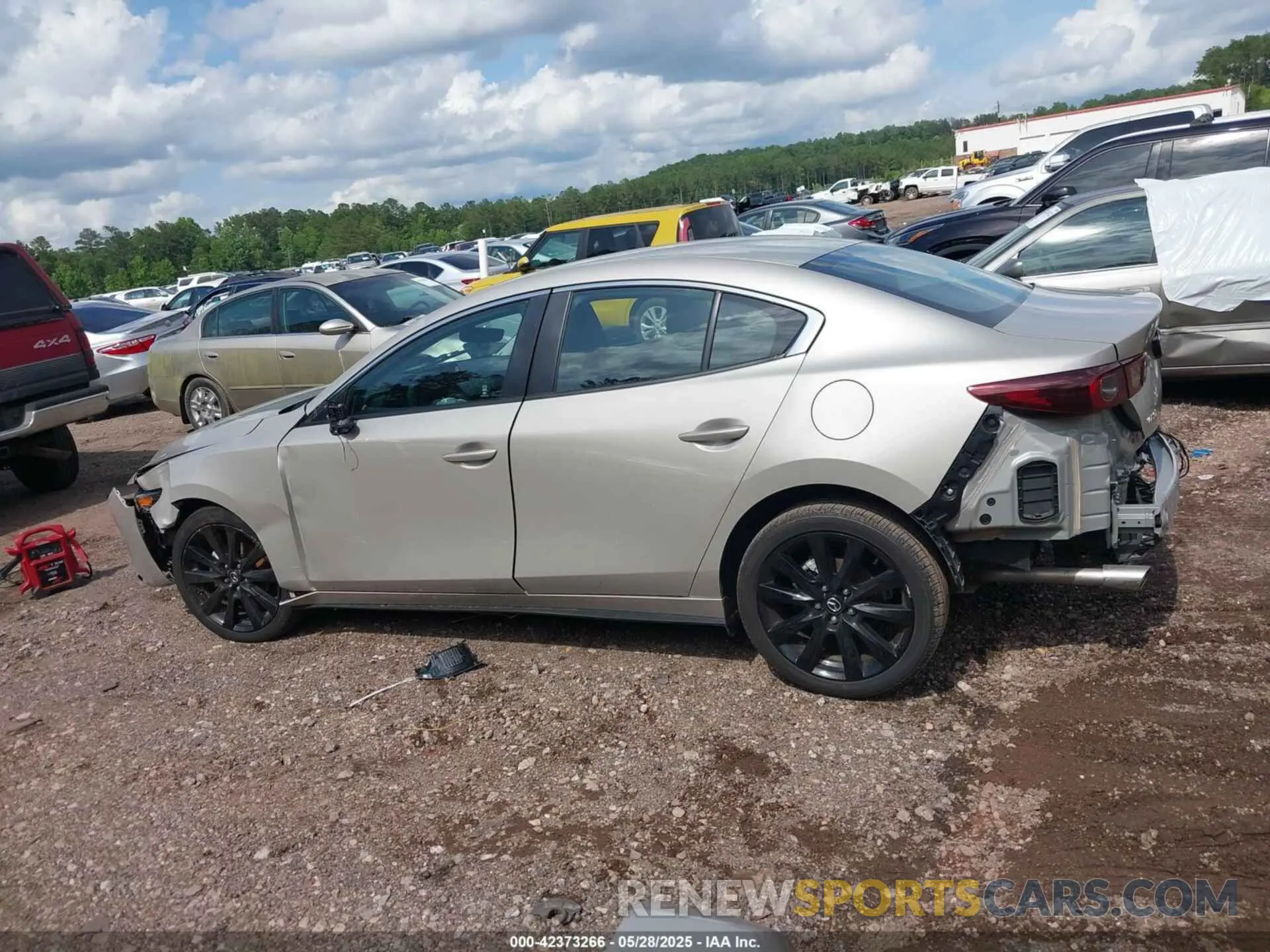 14 Фотография поврежденного автомобиля 3MZBPABM3SM456792 MAZDA MAZDA3 2025