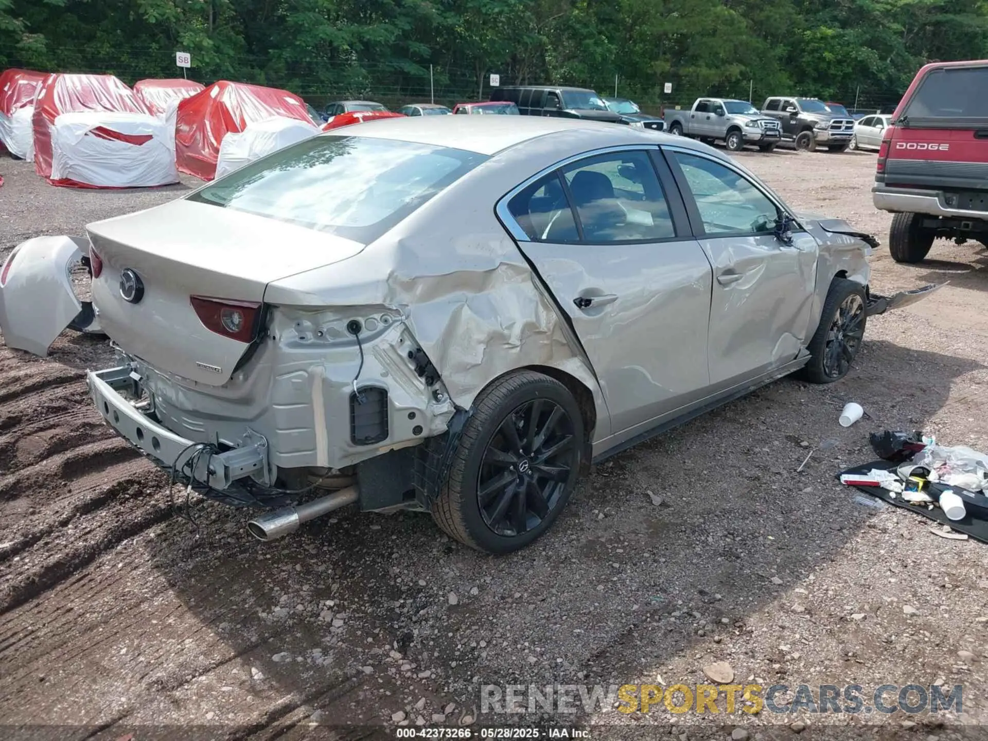 4 Фотография поврежденного автомобиля 3MZBPABM3SM456792 MAZDA MAZDA3 2025