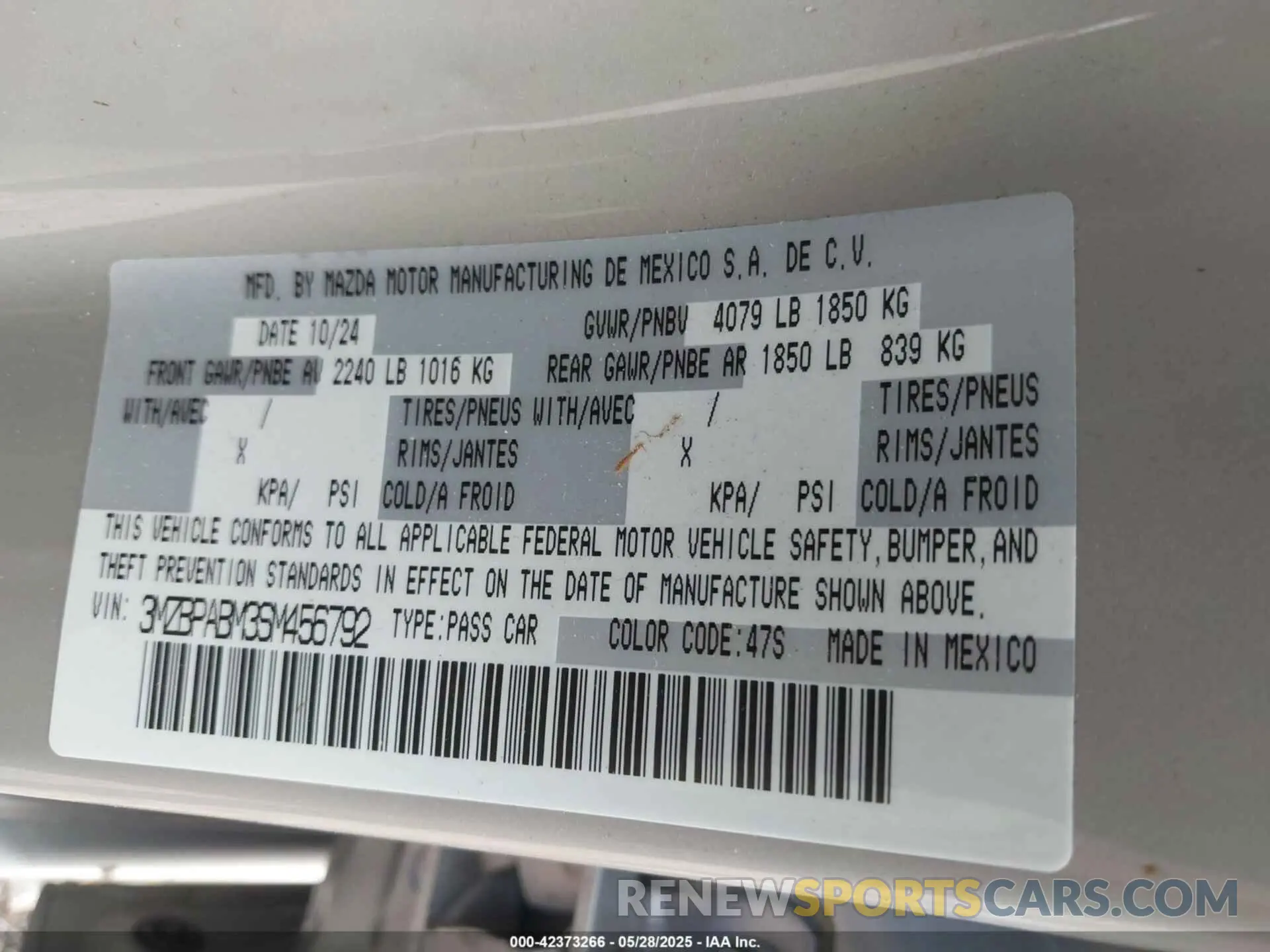 9 Фотография поврежденного автомобиля 3MZBPABM3SM456792 MAZDA MAZDA3 2025