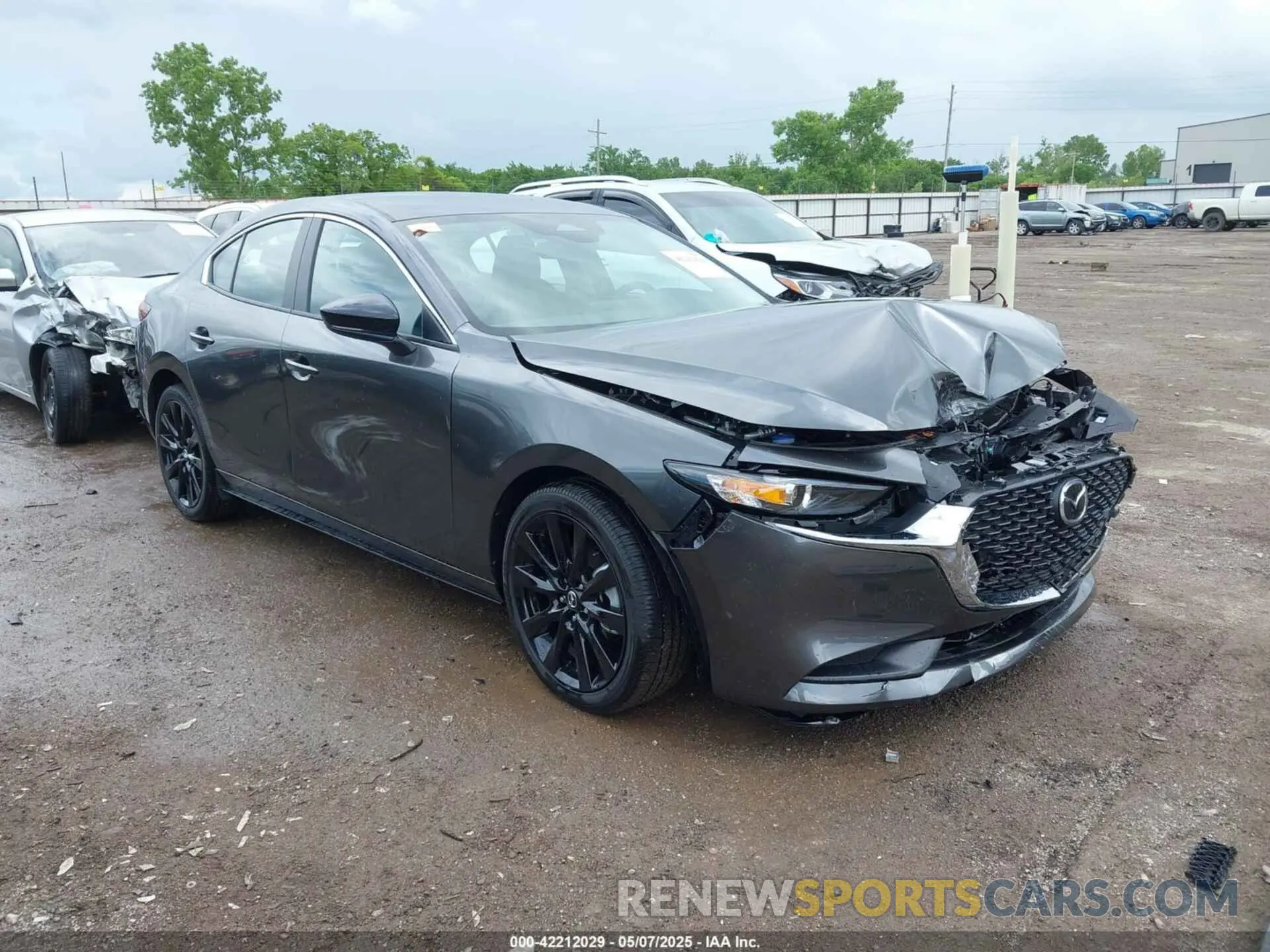 1 Фотография поврежденного автомобиля 3MZBPABM9SM468512 MAZDA MAZDA3 2025