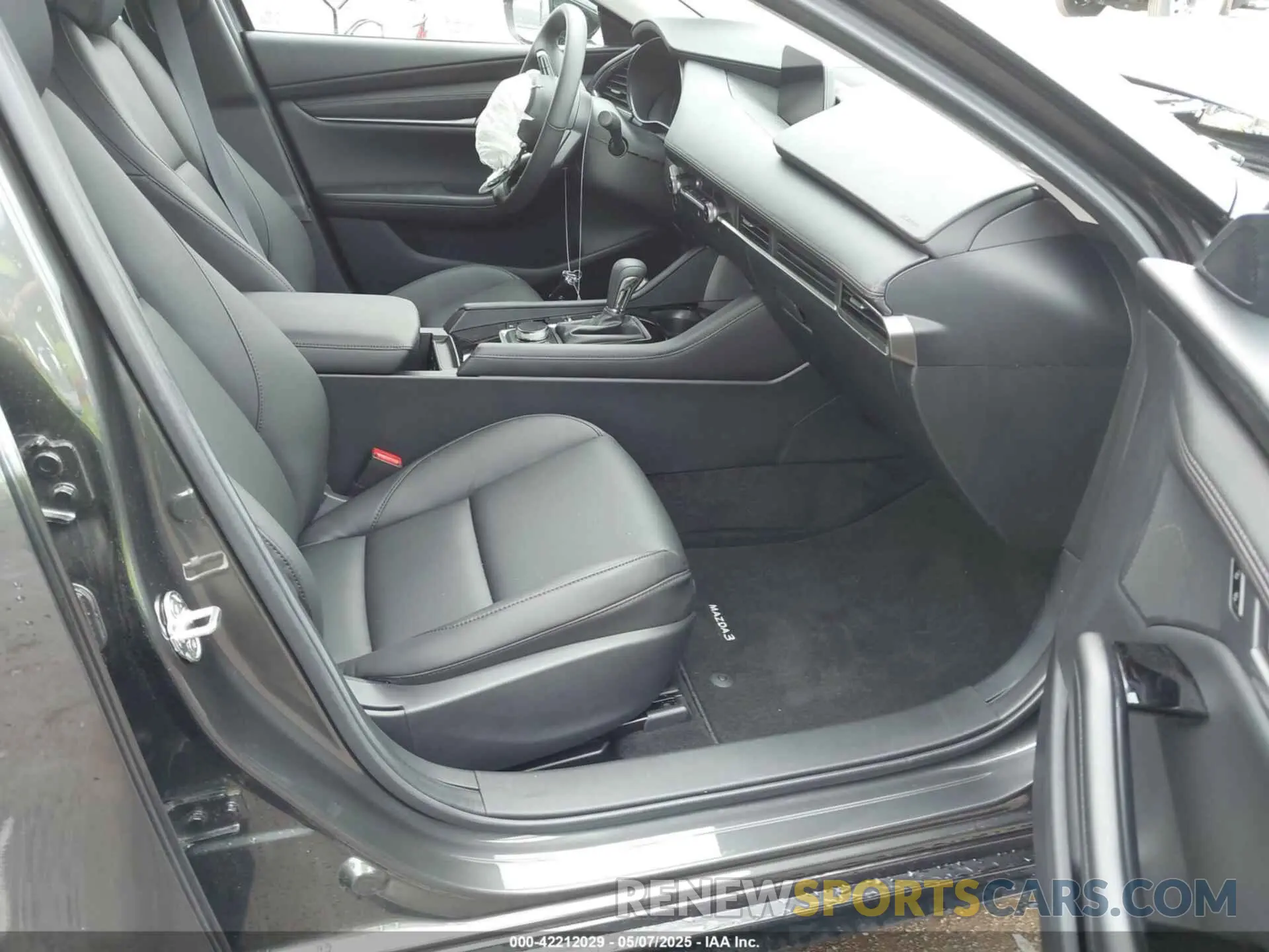 5 Фотография поврежденного автомобиля 3MZBPABM9SM468512 MAZDA MAZDA3 2025