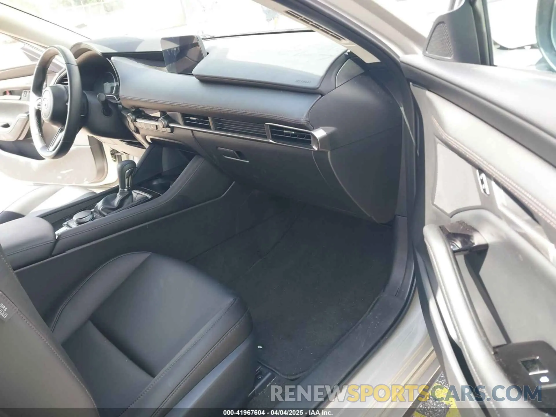 5 Фотография поврежденного автомобиля JM1BPABM6S1762353 MAZDA MAZDA3 2025