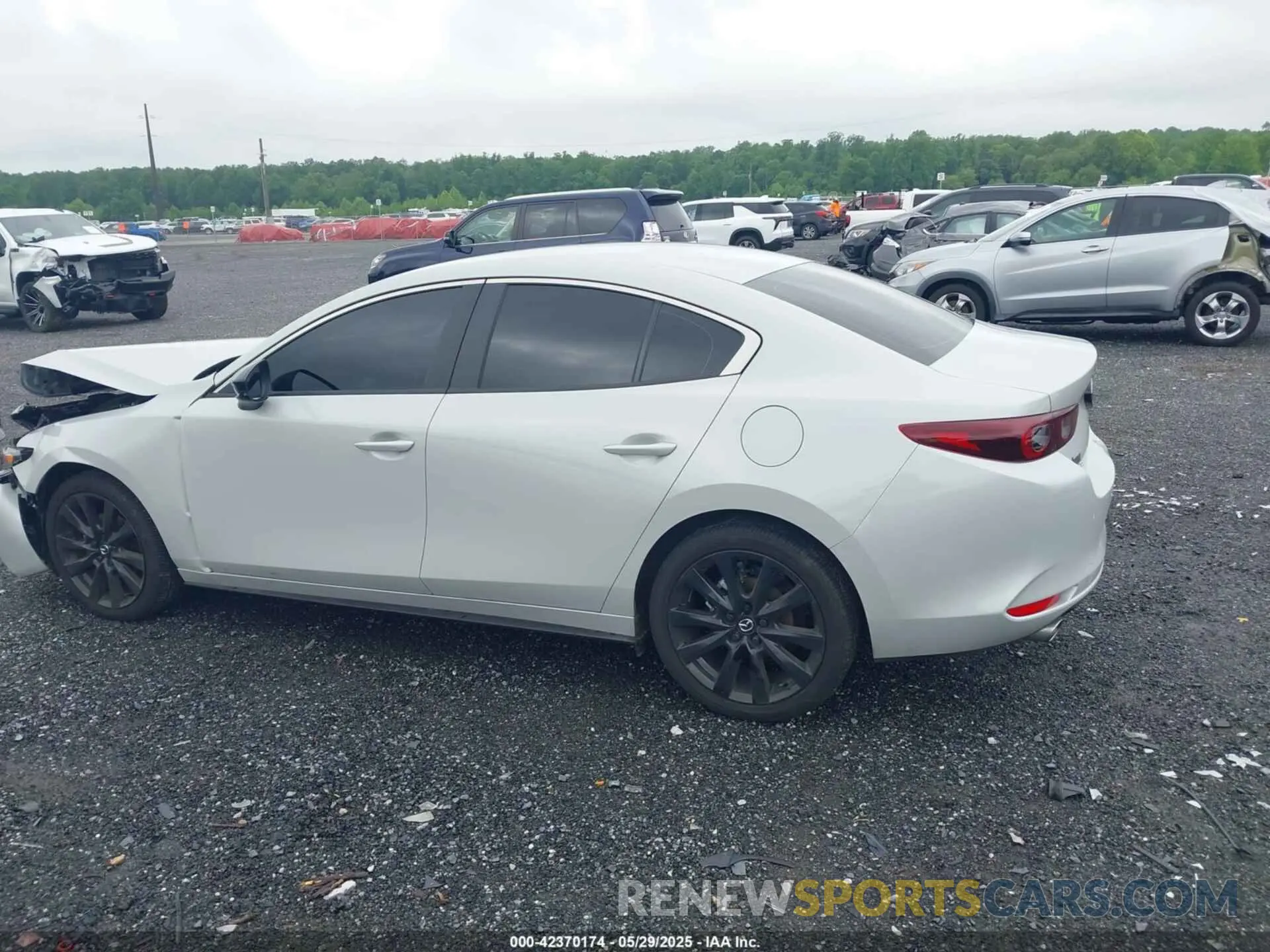 14 Фотография поврежденного автомобиля JM1BPABM7S1764208 MAZDA MAZDA3 2025