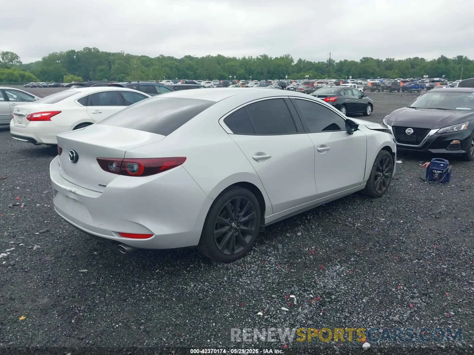 4 Фотография поврежденного автомобиля JM1BPABM7S1764208 MAZDA MAZDA3 2025