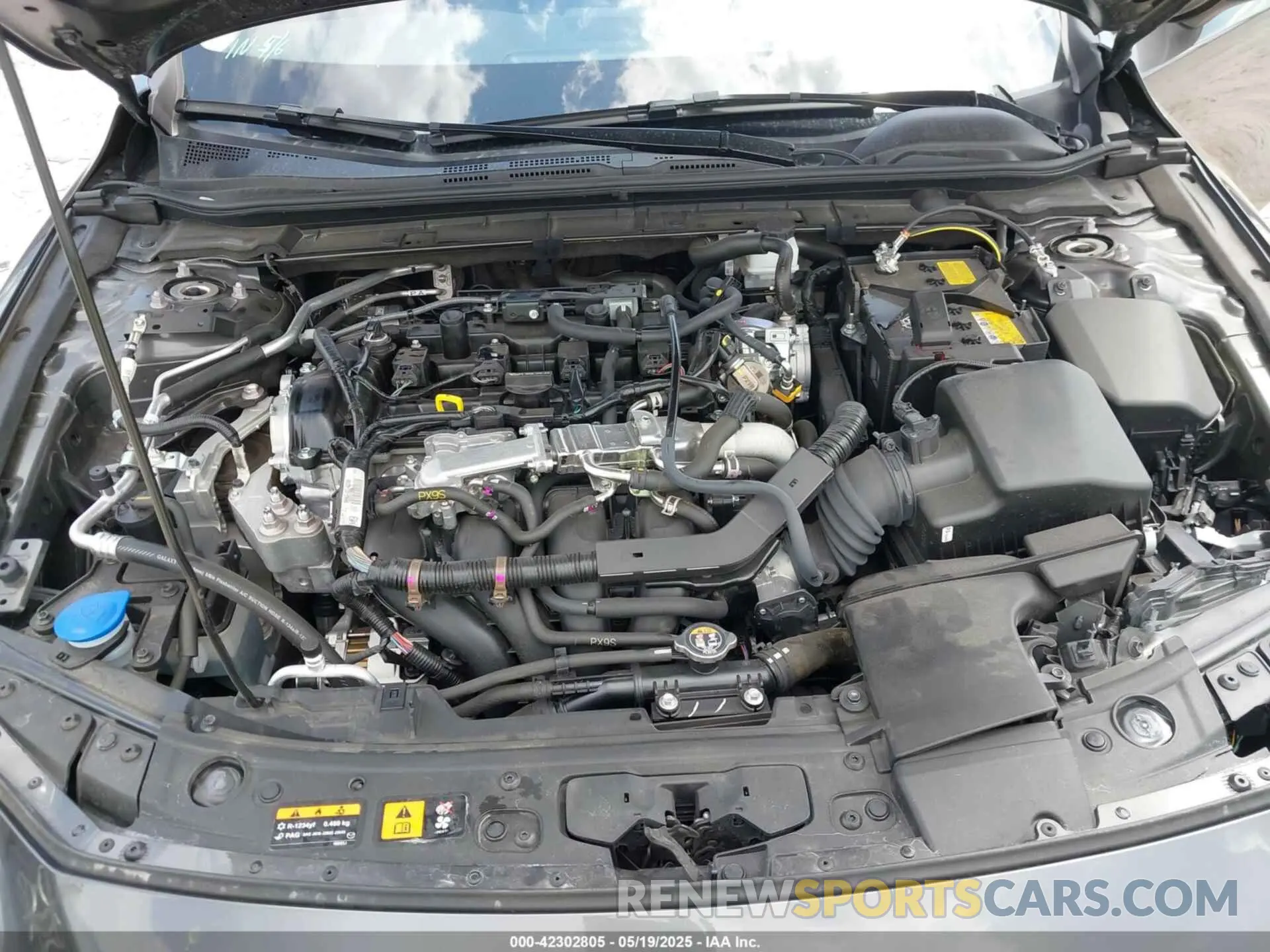 10 Фотография поврежденного автомобиля JM1BPACM5S1762195 MAZDA MAZDA3 2025