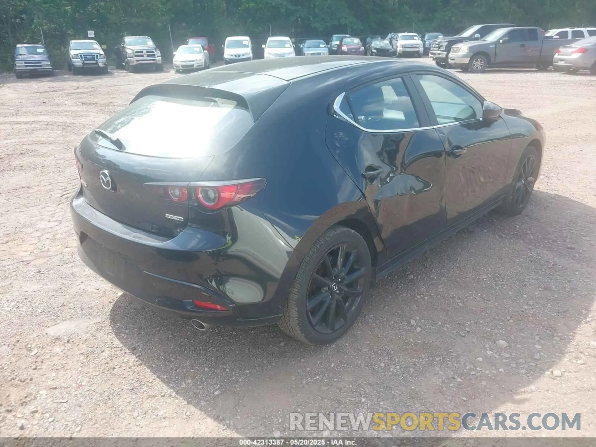 4 Photograph of a damaged car JM1BPAKM8S1752519 MAZDA MAZDA3 2025