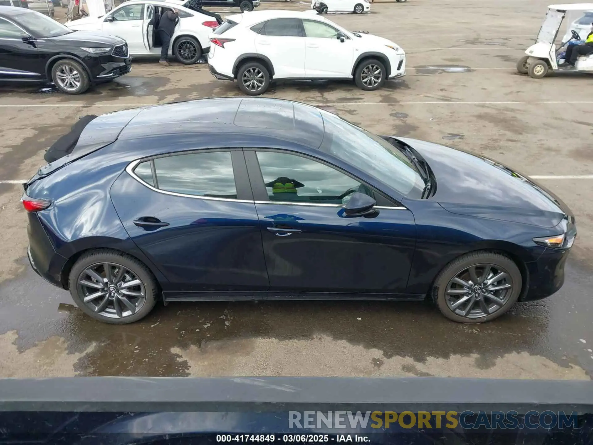 13 Фотография поврежденного автомобиля JM1BPALMXS1757204 MAZDA MAZDA3 2025