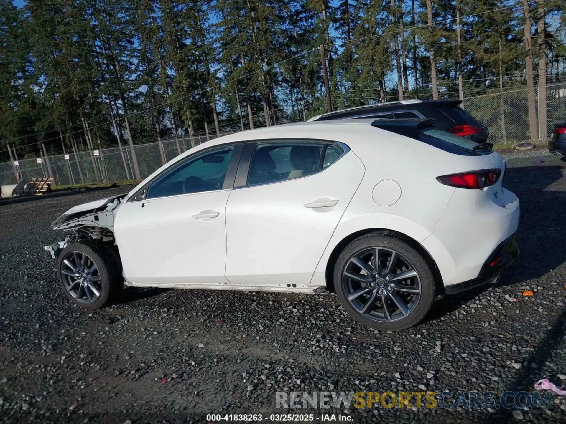 15 Photograph of a damaged car JM1BPBJM6K1124773 MAZDA MAZDA3 HATCHBACK 2019